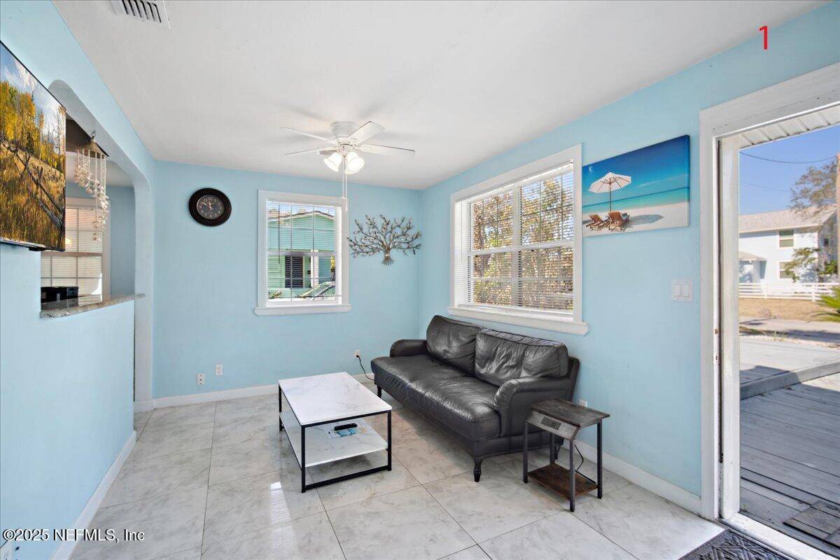 Jacksonville Beach, FL 32250,412 13TH AVE N #1