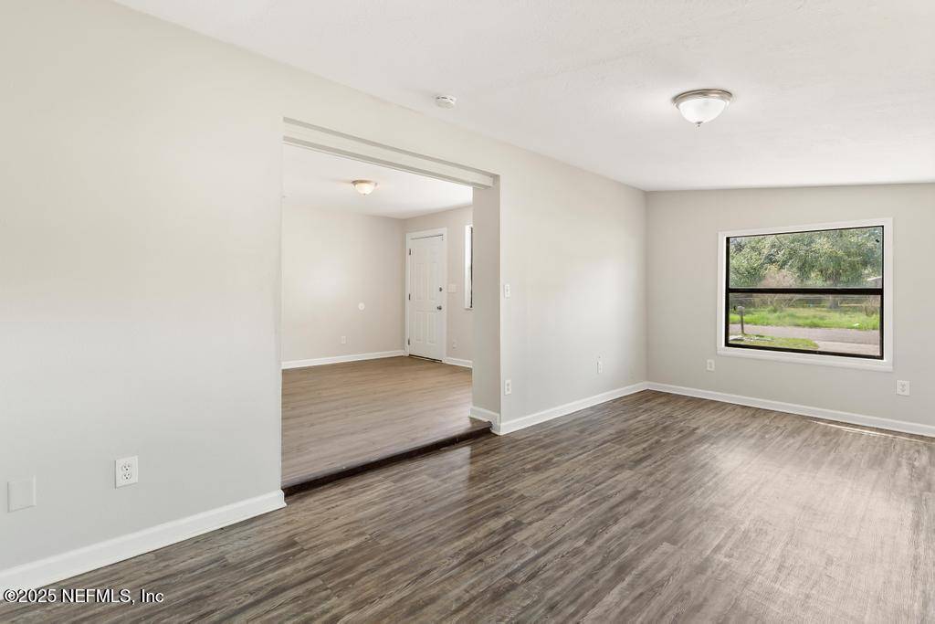 Jacksonville, FL 32210,3637 MACGREGOR DR