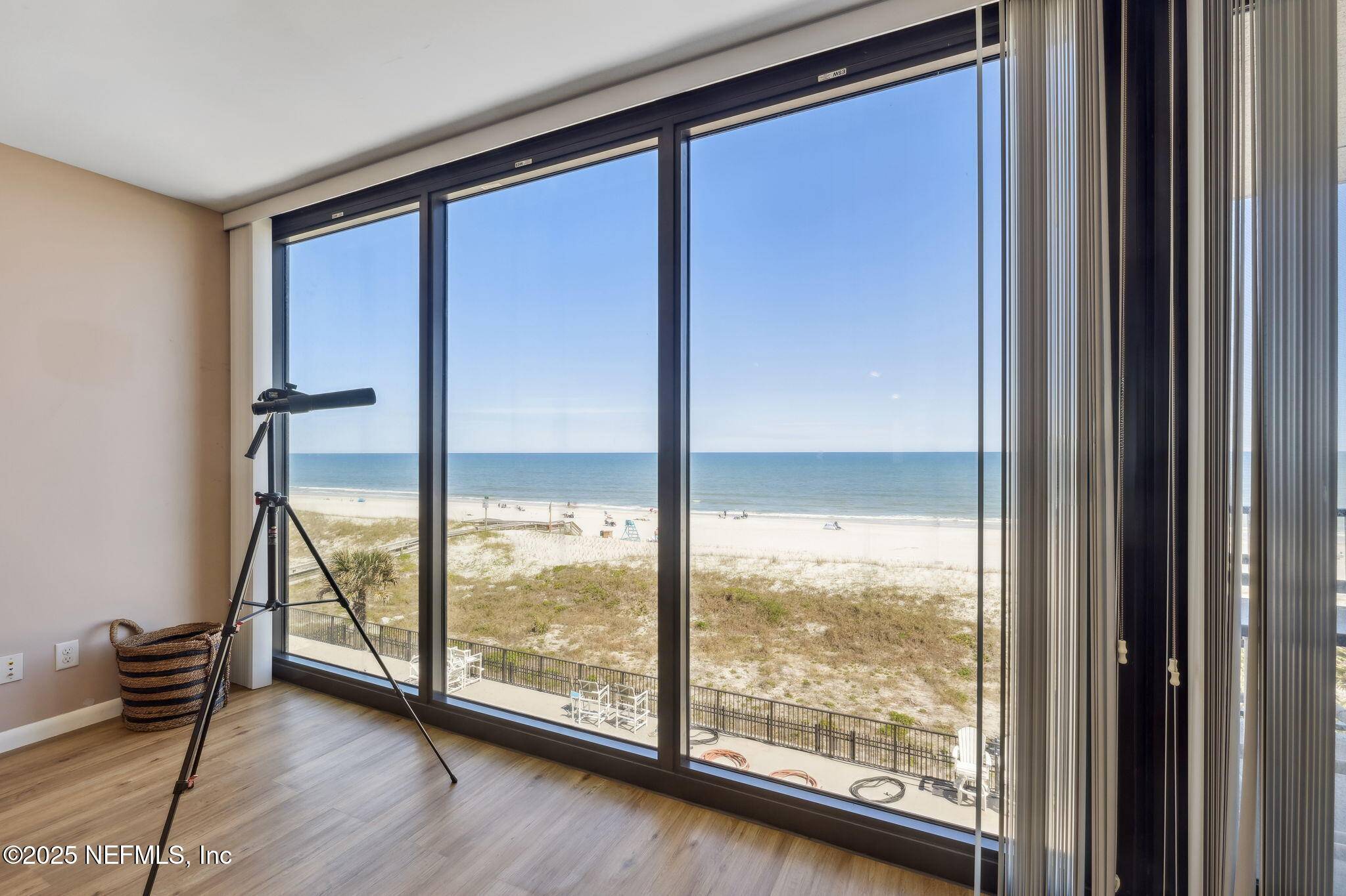 Jacksonville Beach, FL 32250,601 1ST ST S #4D