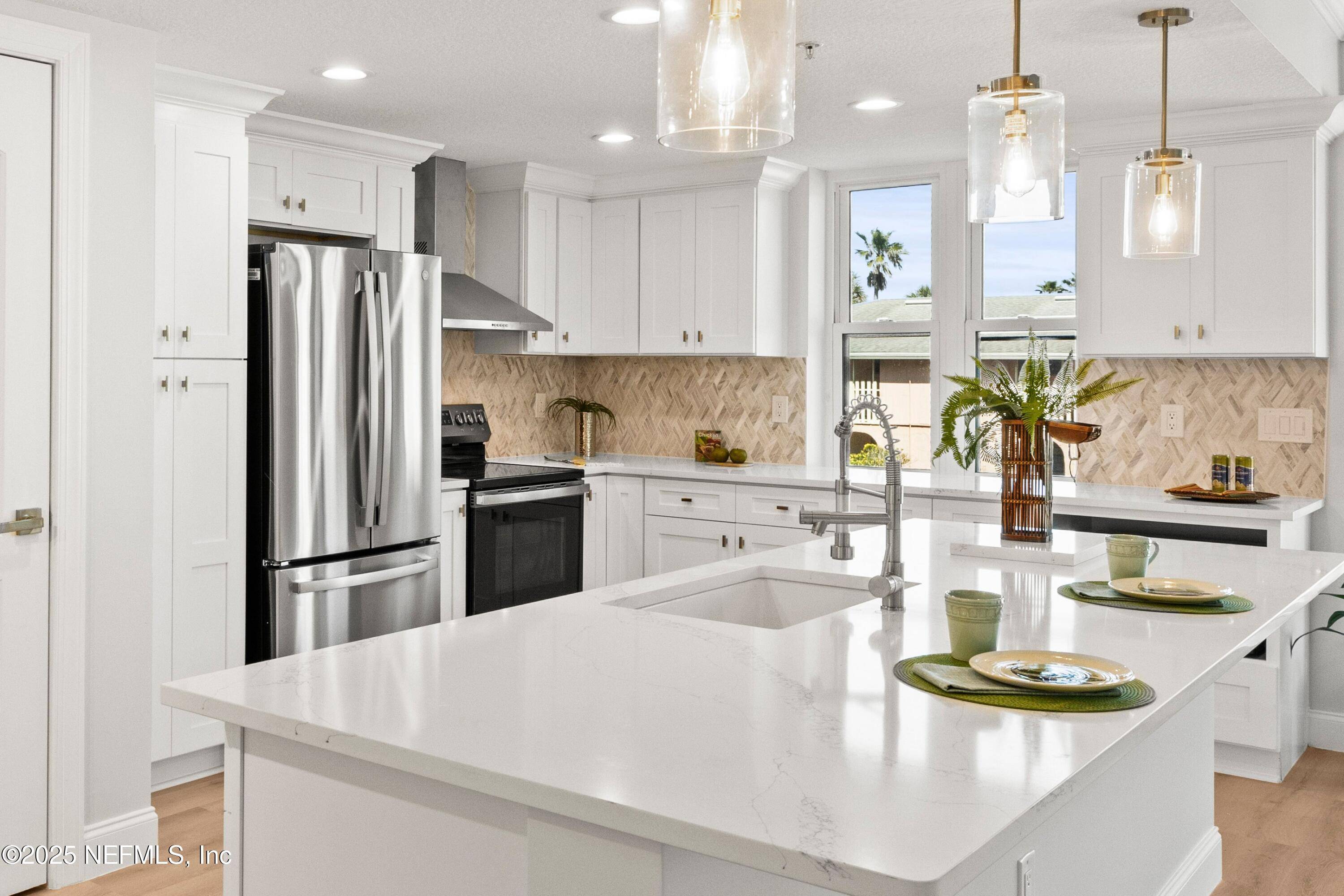 Jacksonville Beach, FL 32250,115 9TH AVE S #201