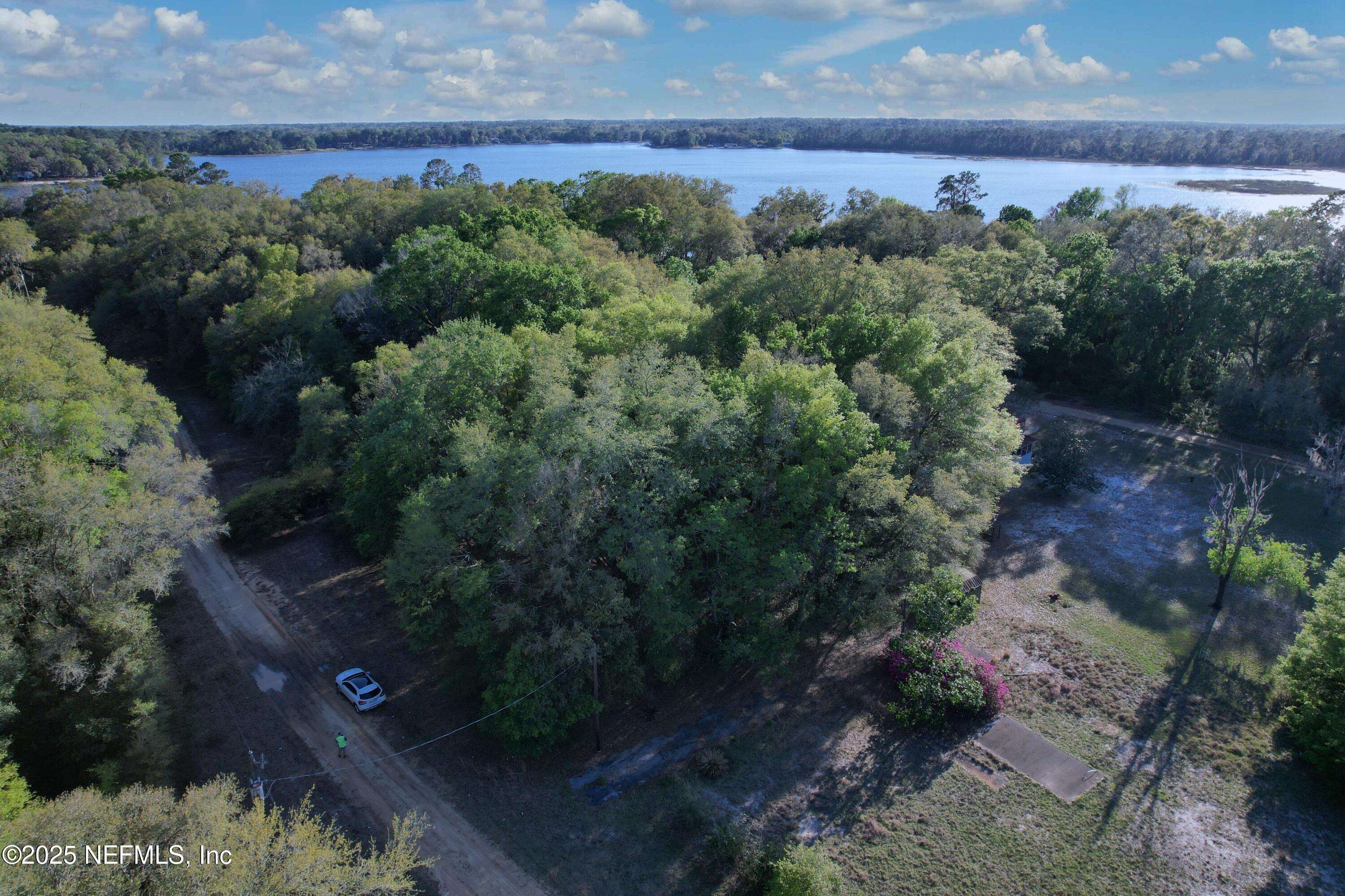 Interlachen, FL 32148,119 ROBERT AVE