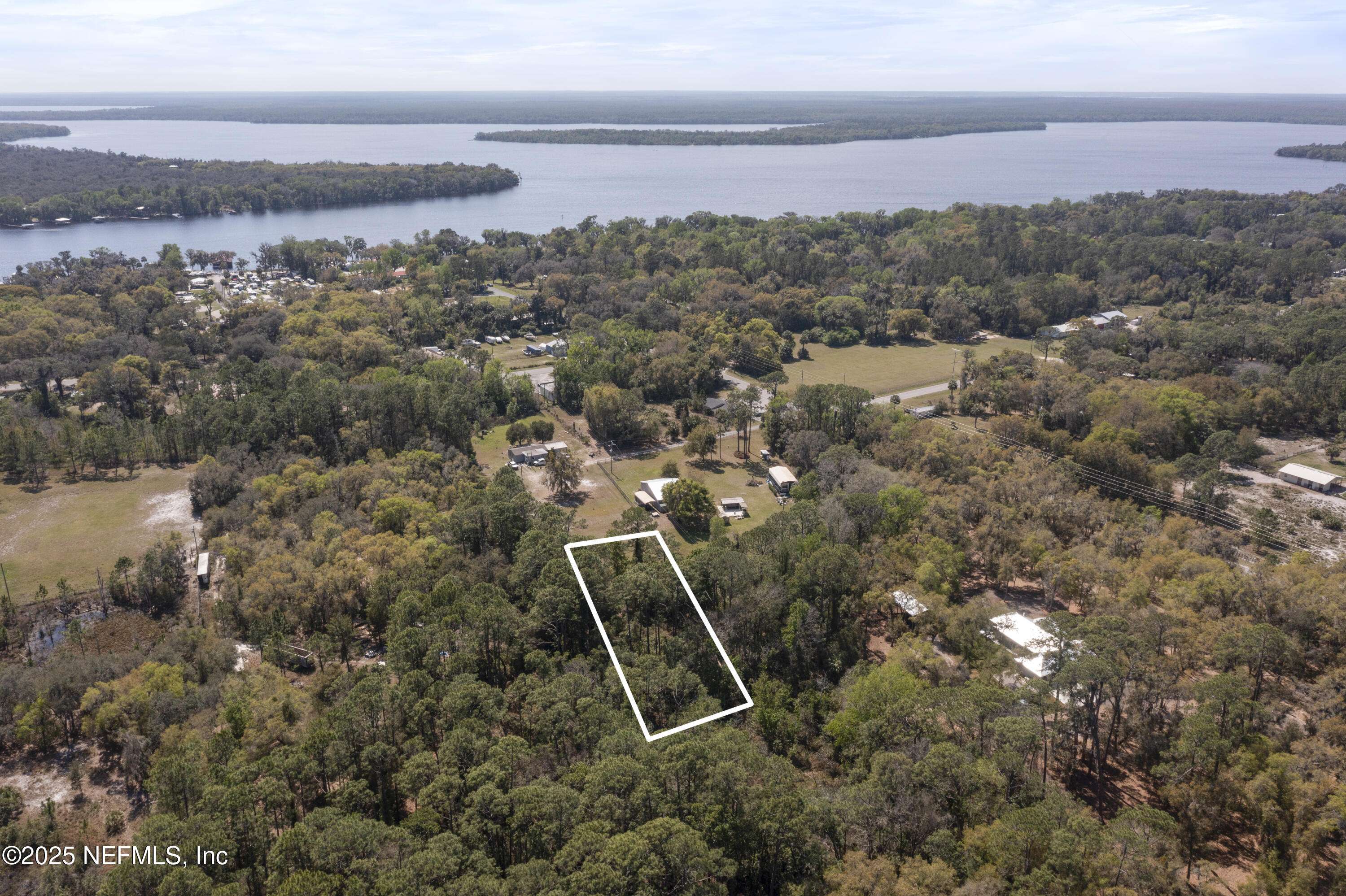 Georgetown, FL 32139,32 LONE LAUREL LN