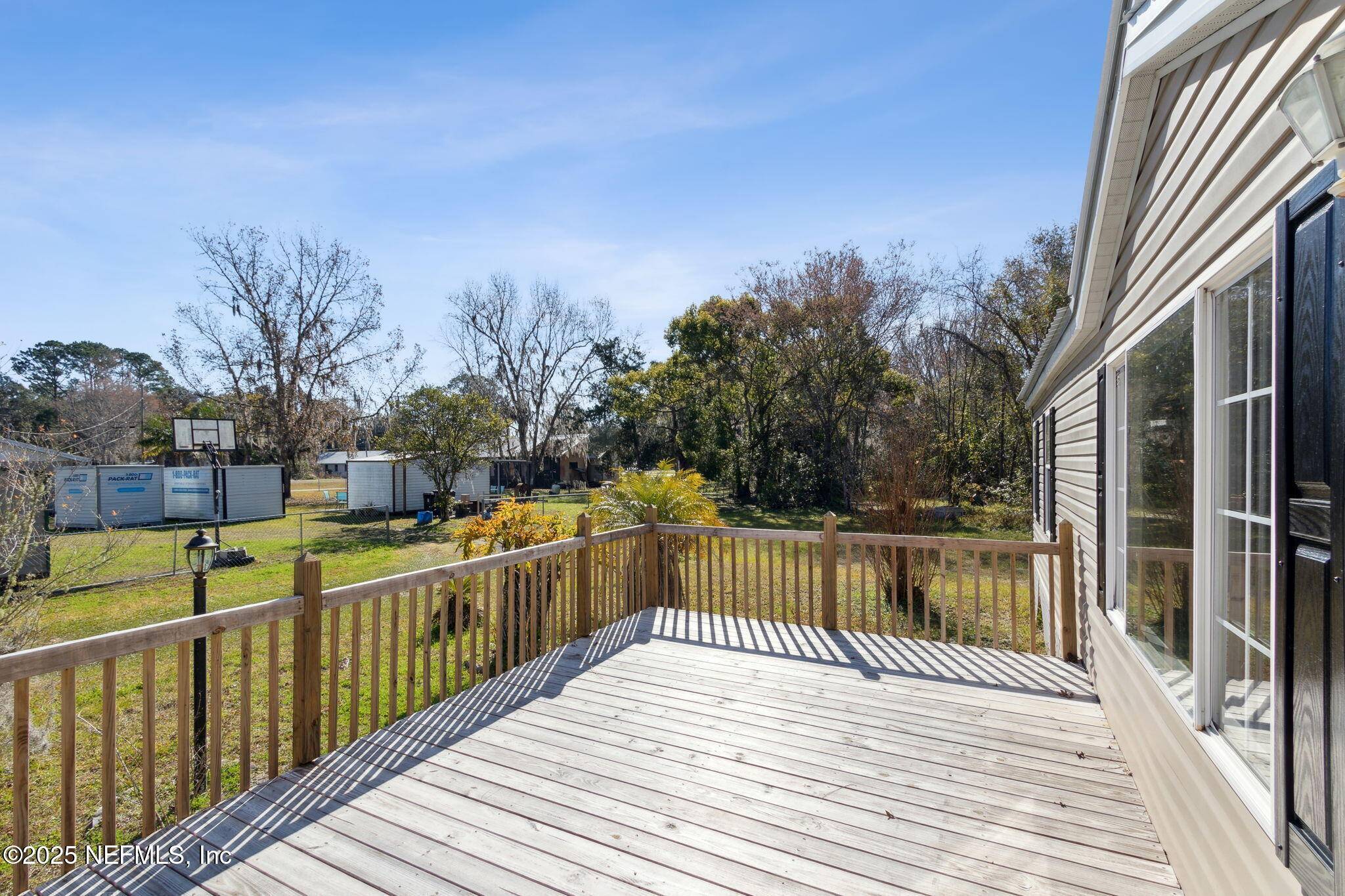 East Palatka, FL 32131,116 LEWIS LN