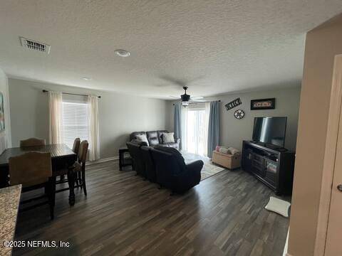 Welaka, FL 32193,458 RIVER HILL DR