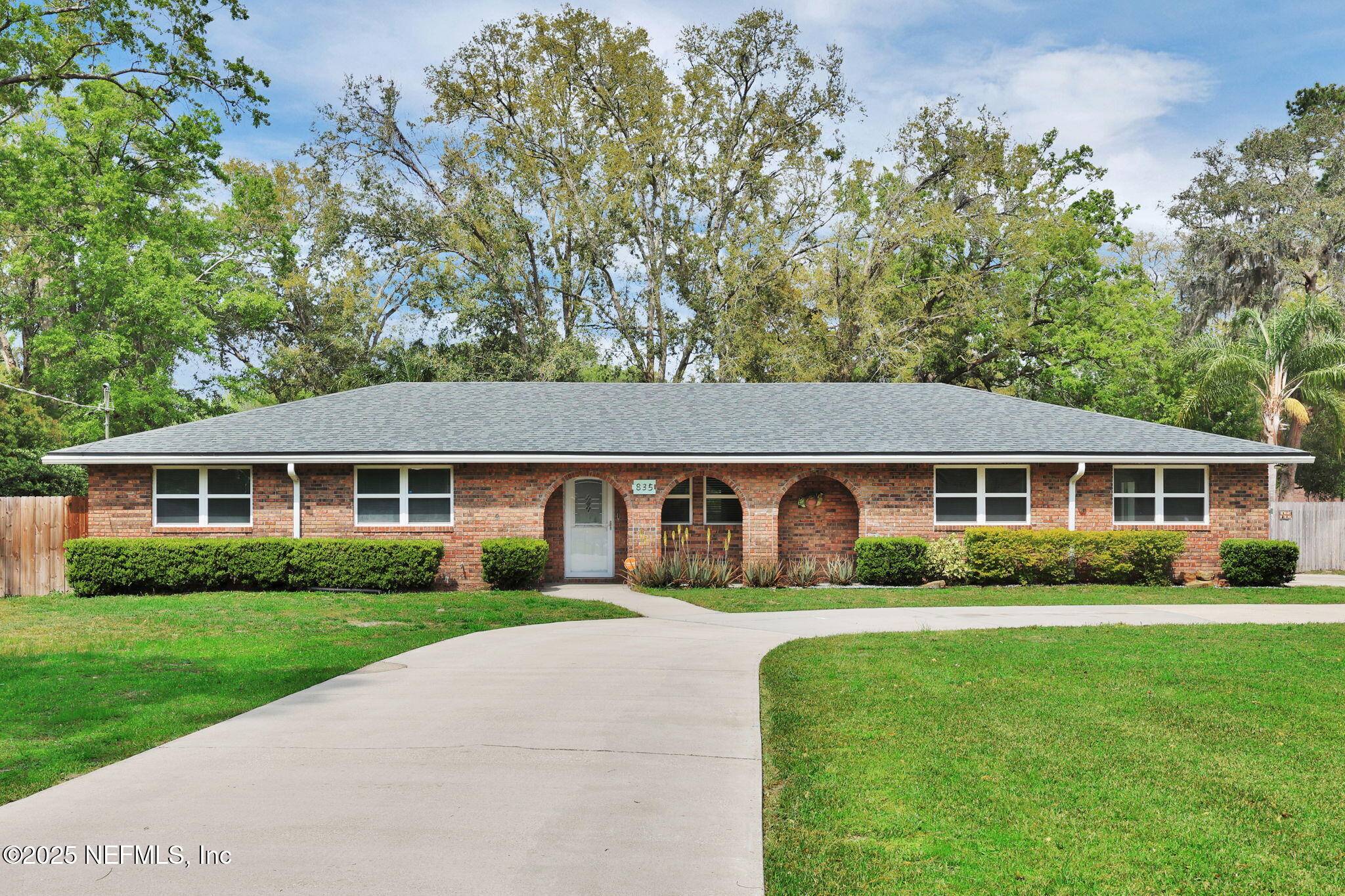 Fleming Island, FL 32003,835 HIBERNIA FOREST DR