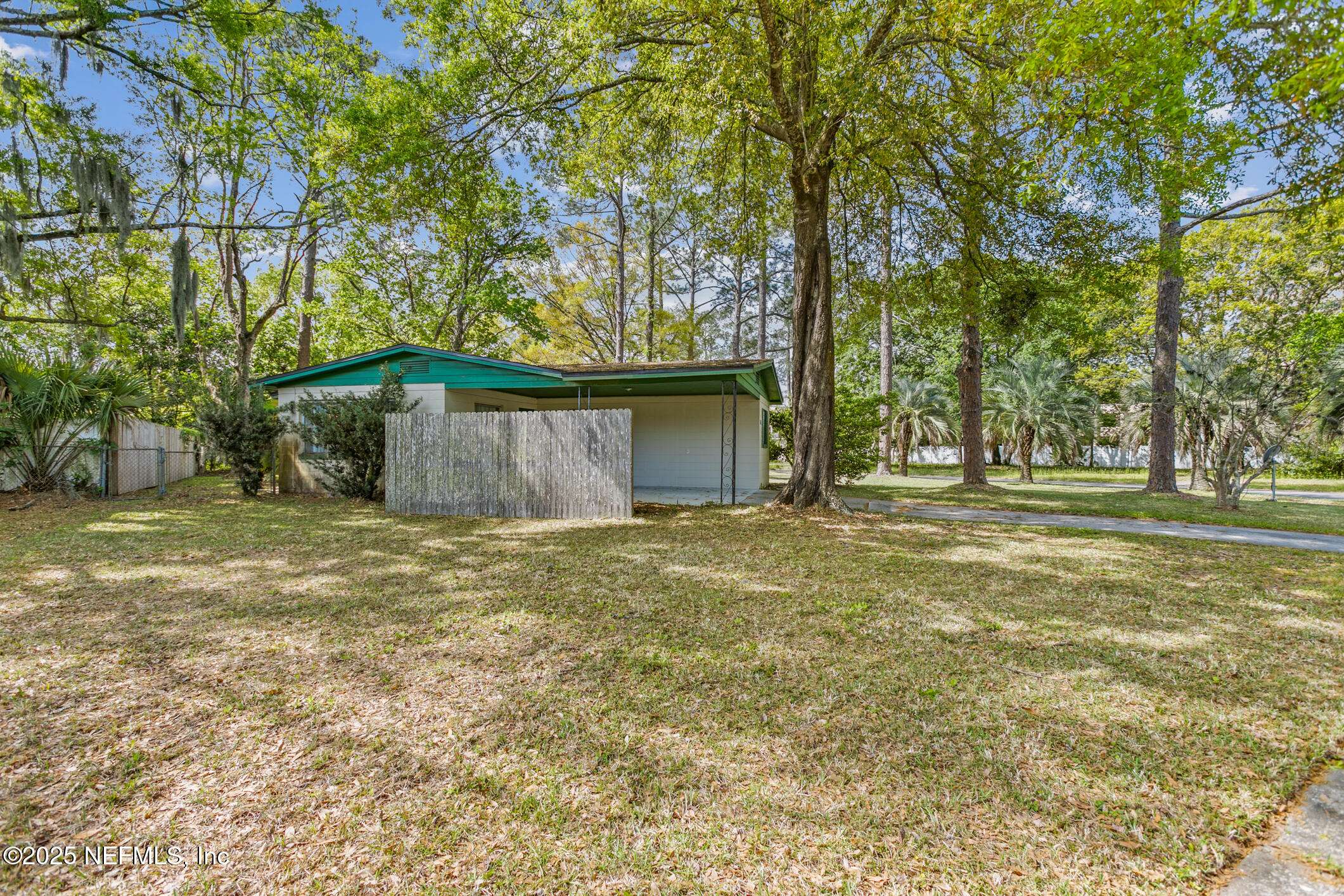 Jacksonville, FL 32216,6114 CARRANZA DR