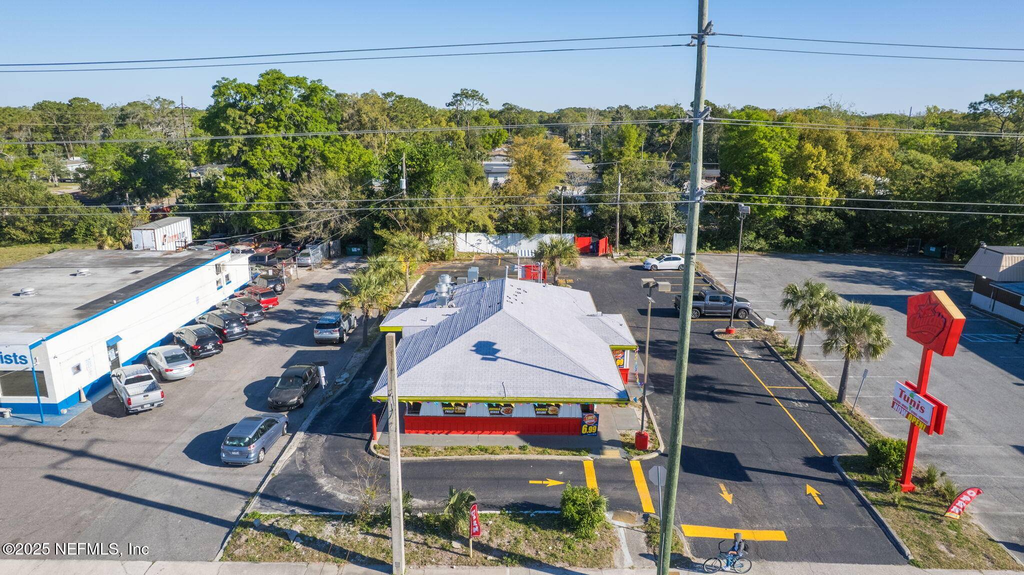 Jacksonville, FL 32277,6037 MERRILL RD