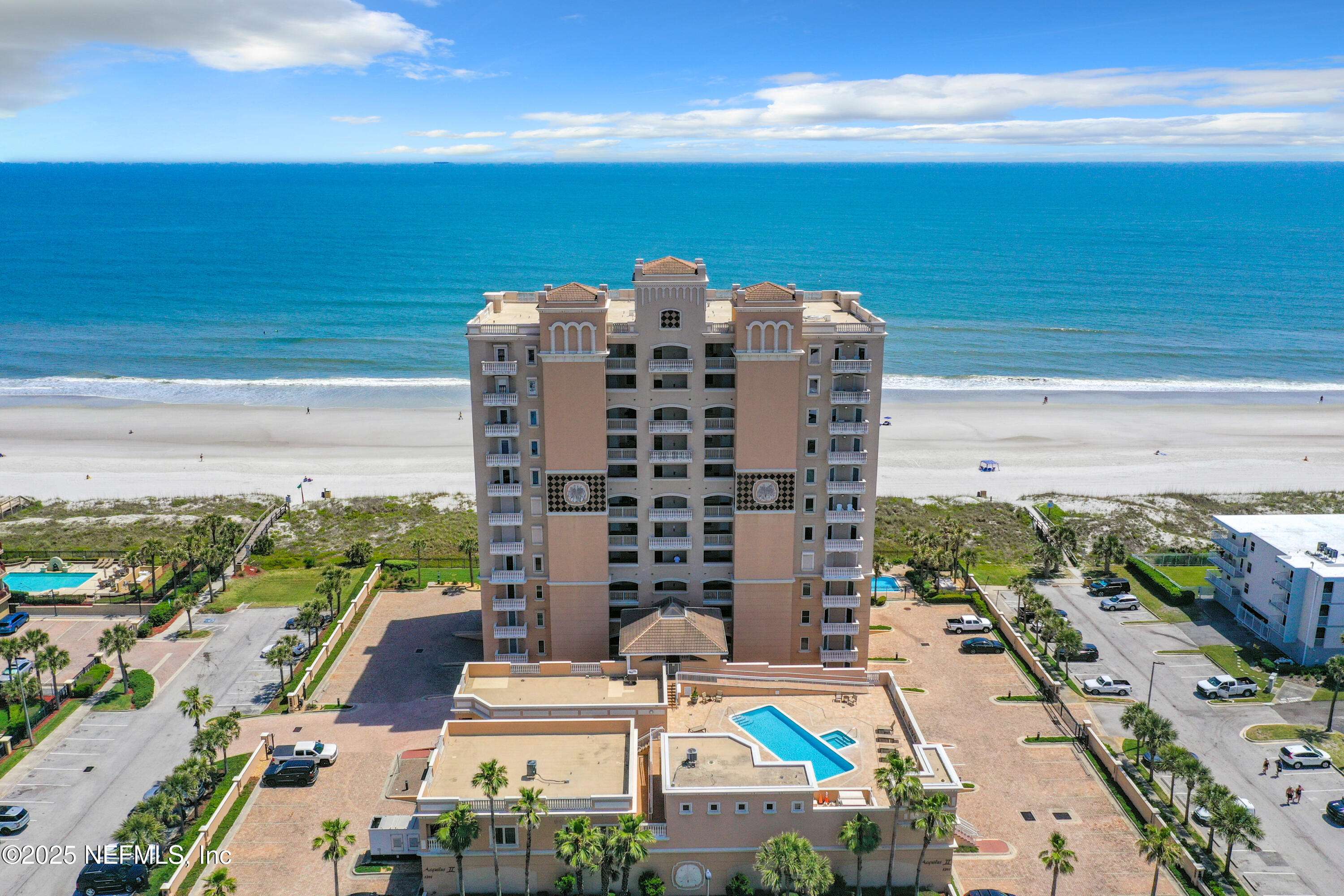 Jacksonville Beach, FL 32250,1201 1ST ST N #202