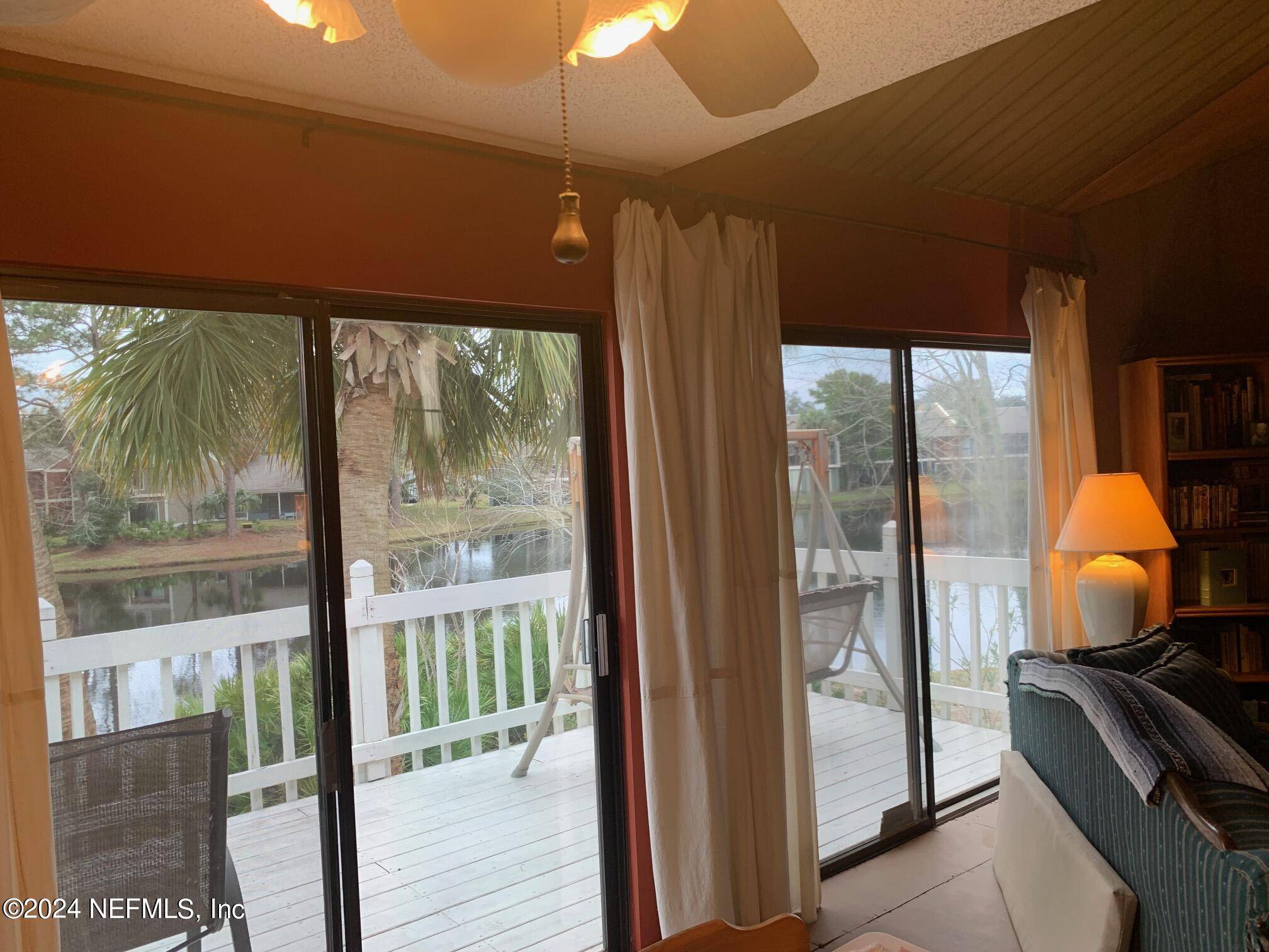 Jacksonville, FL 32256,6202 LAKE LUGANO DR #6202