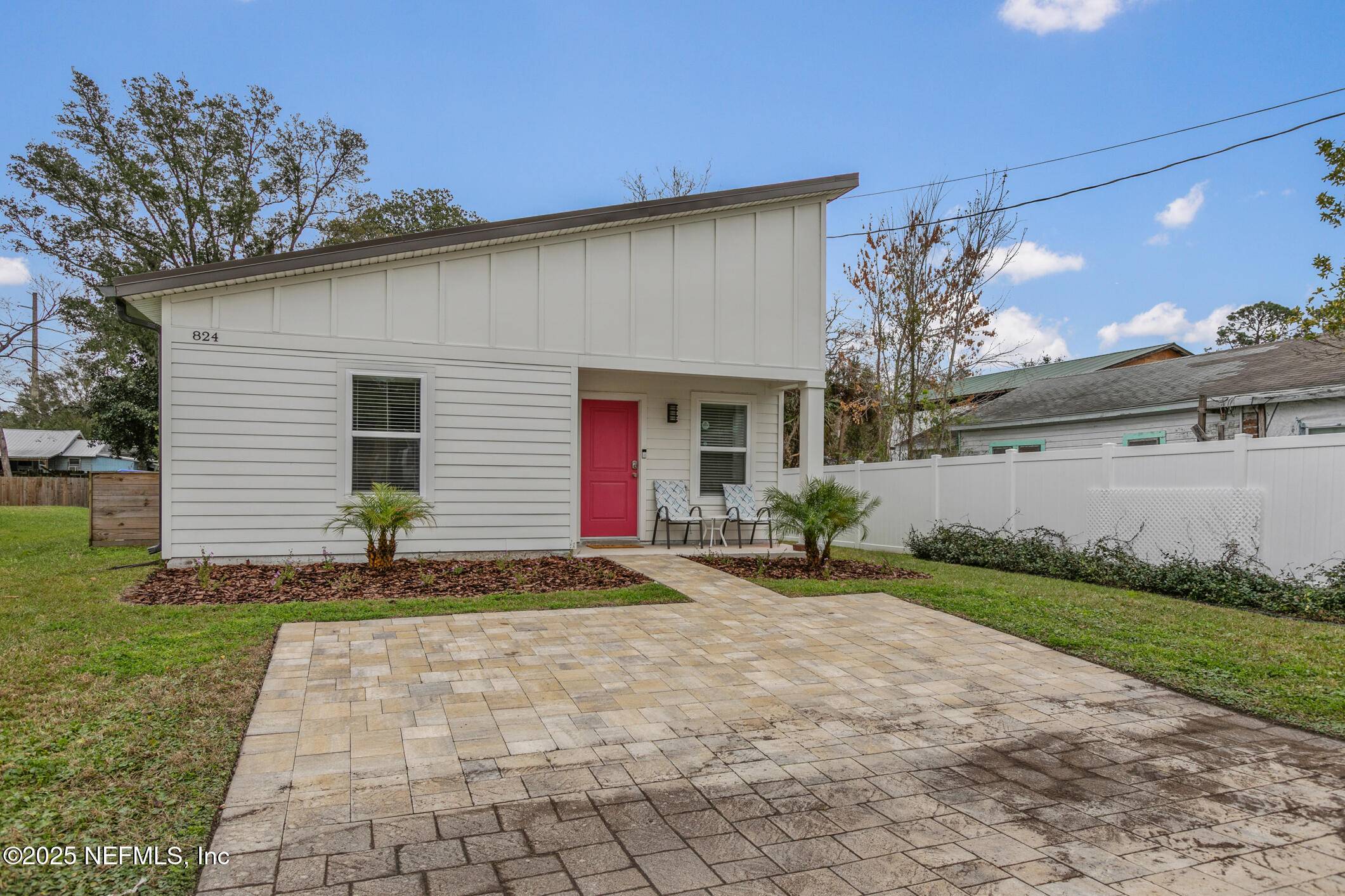 St. Augustine, FL 32084,824 S RODRIQUEZ ST