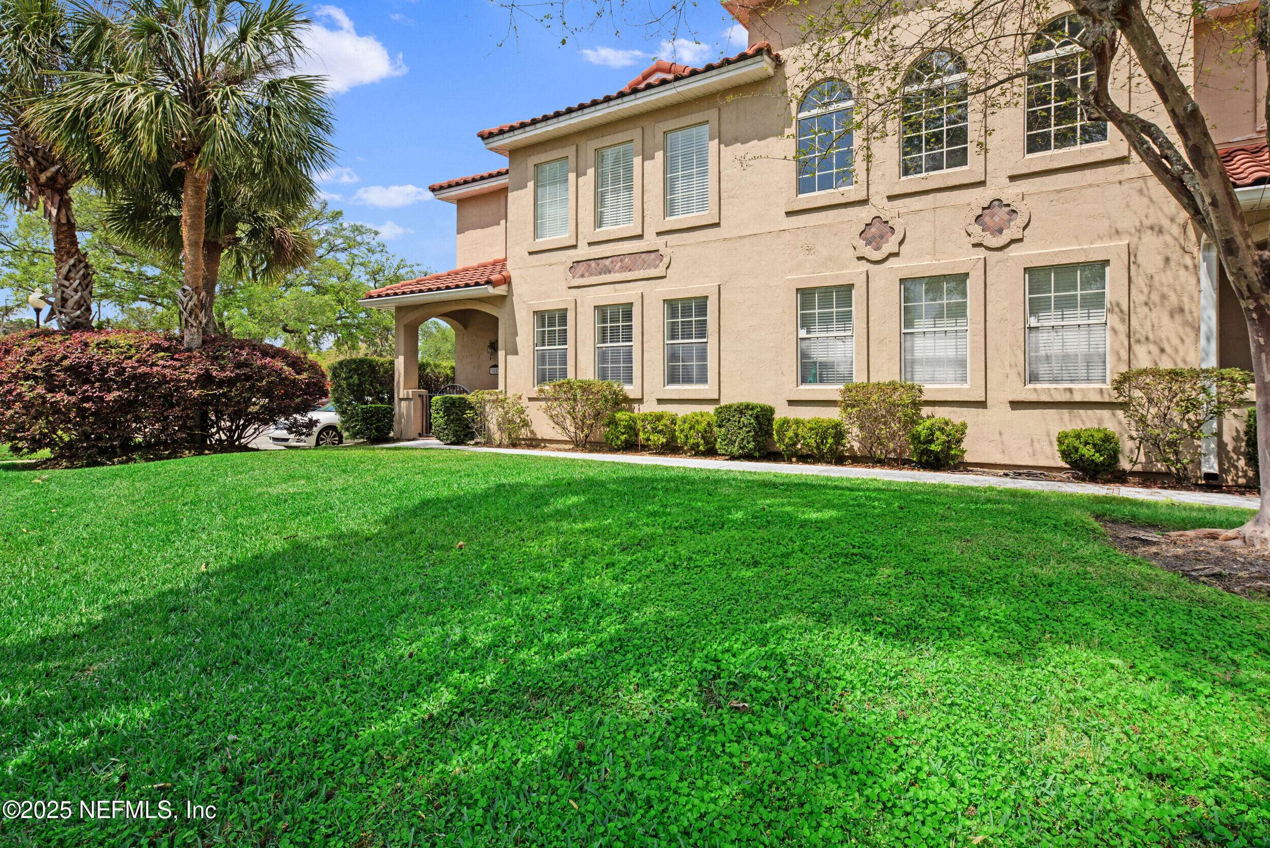 Jacksonville, FL 32217,3852 LA VISTA CIR