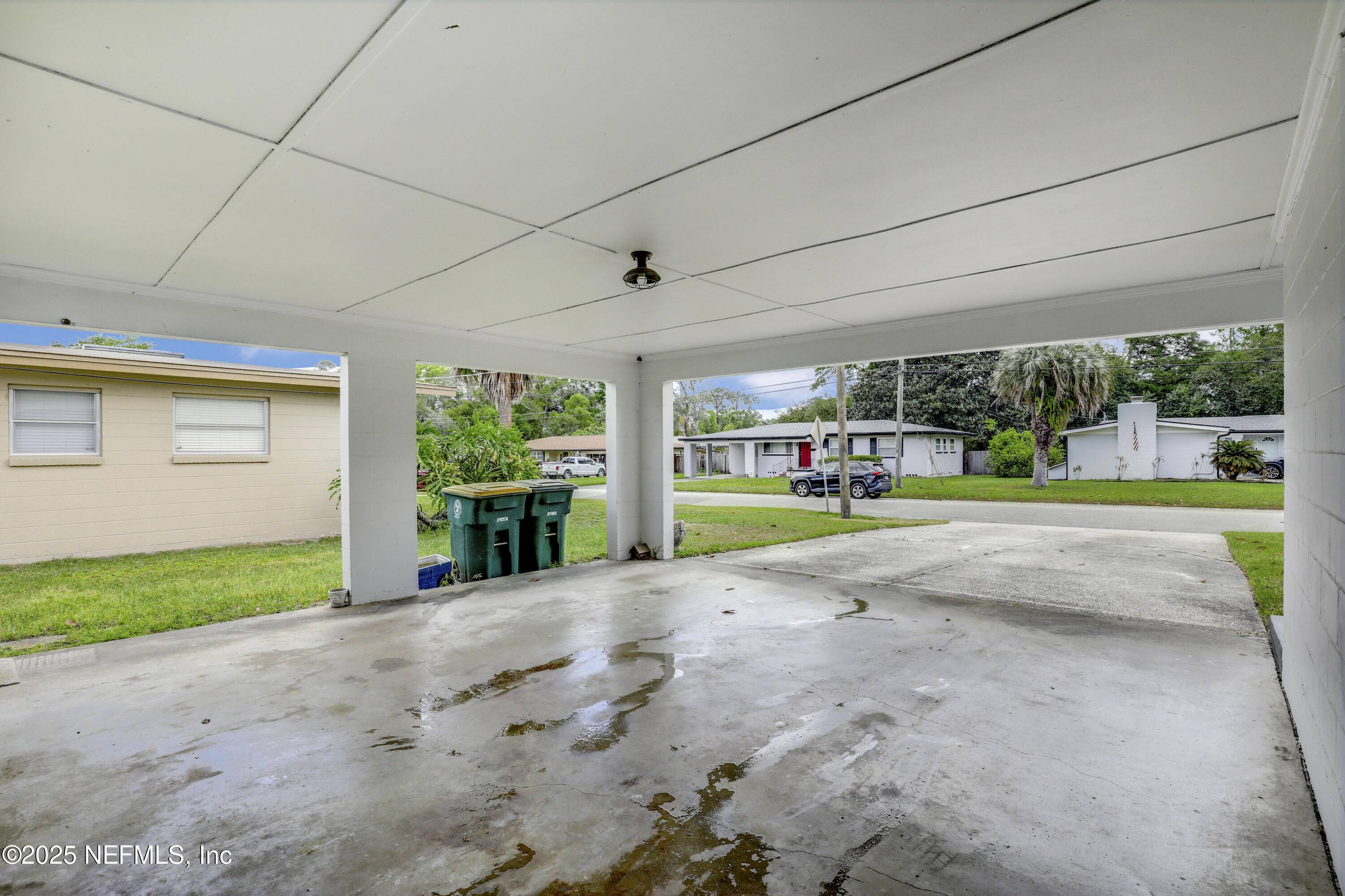 Jacksonville, FL 32216,820 MONTEGO RD W