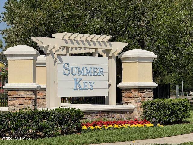 Jacksonville, FL 32256,8215 GREEN PARROT RD #107