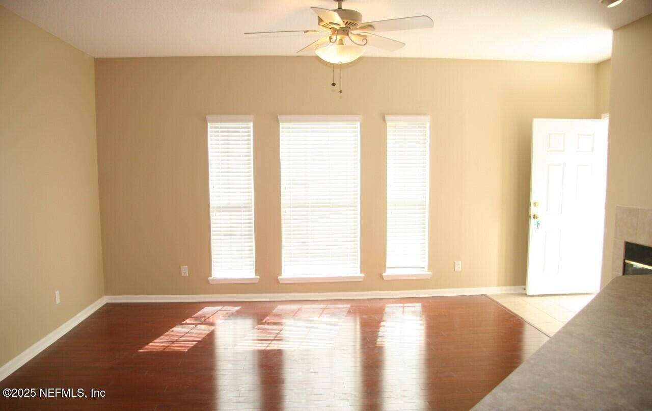 Jacksonville Beach, FL 32250,152 JARDIN DE MER PL