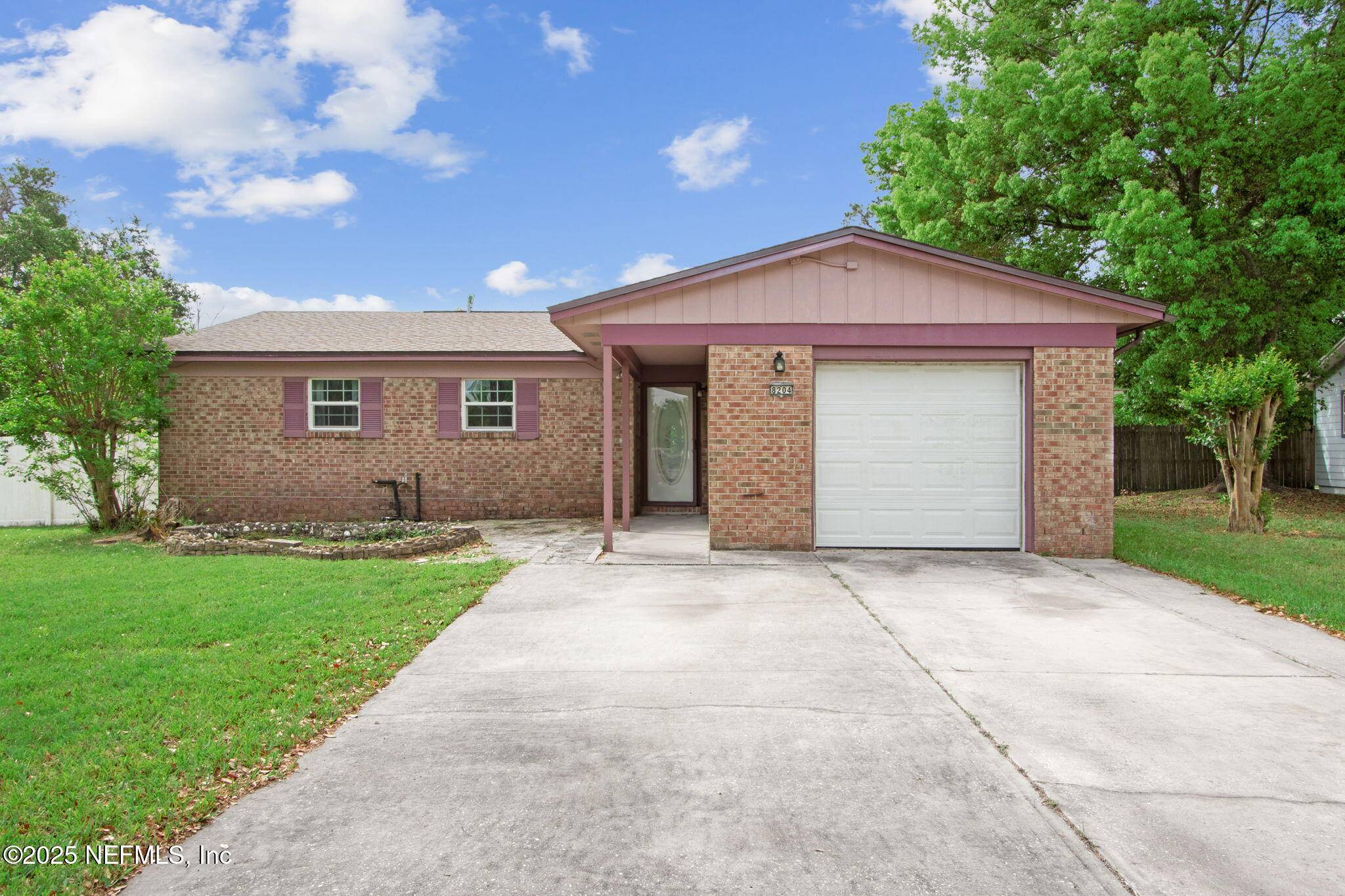 Jacksonville, FL 32221,8204 FROST ST S