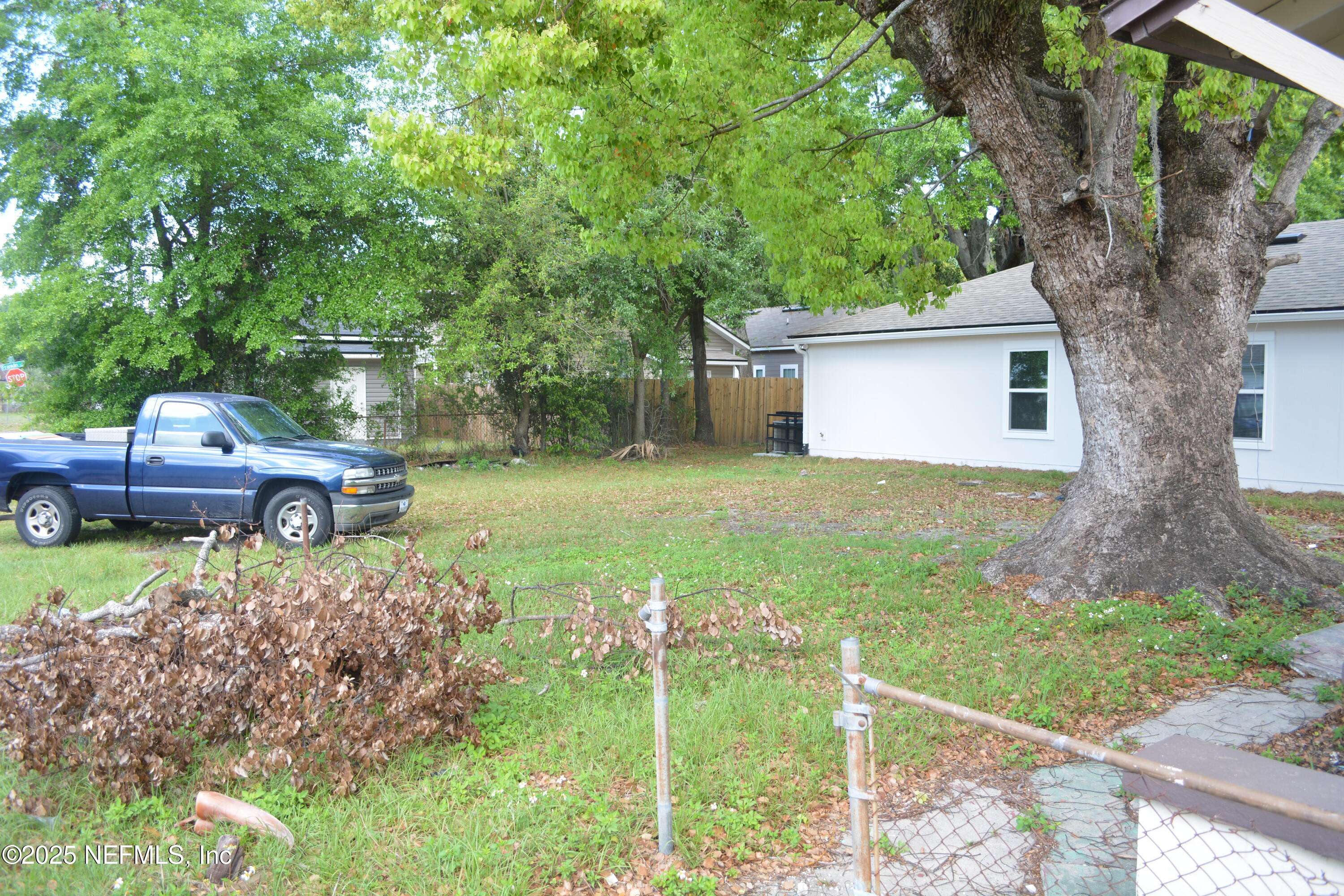 Jacksonville, FL 32206,1225 E 24TH ST
