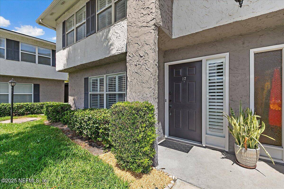 Ponte Vedra Beach, FL 32082,695 A1A N #17