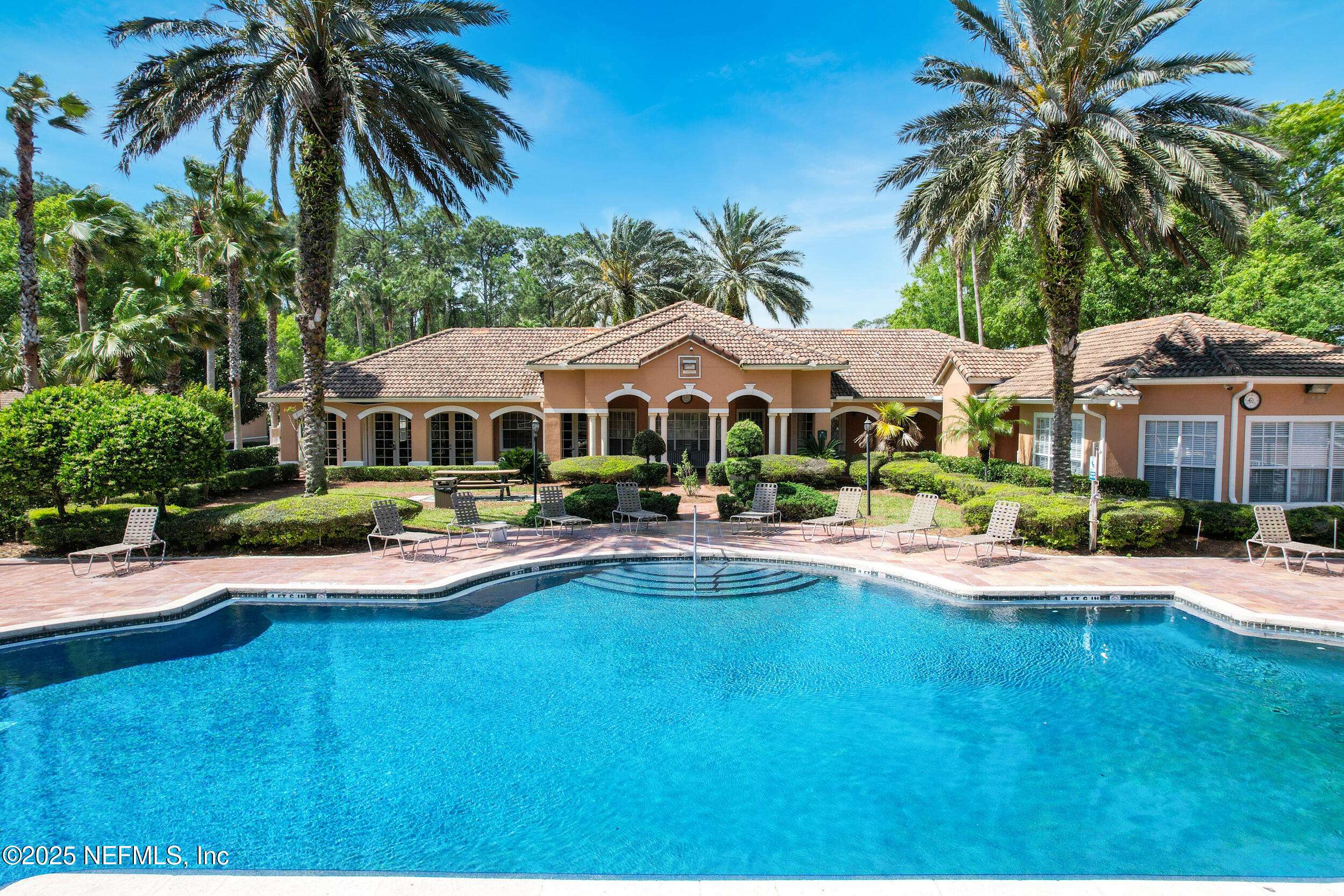 St Augustine, FL 32084,560 FLORIDA CLUB BLVD #107
