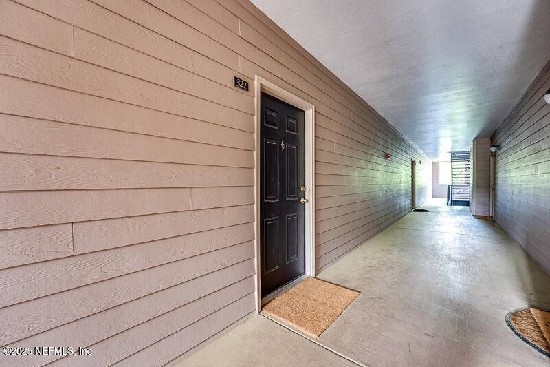 Jacksonville, FL 32256,10961 BURNT MILL RD #321