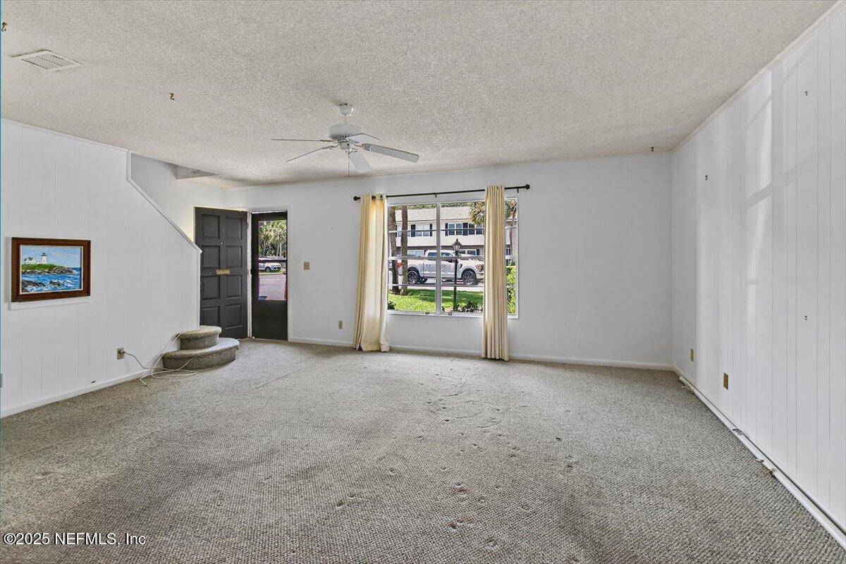 Ponte Vedra Beach, FL 32082,695 S A1A #9