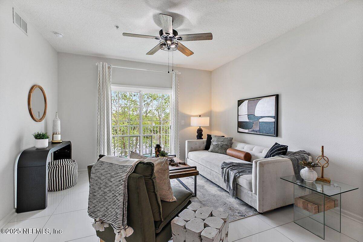Jacksonville, FL 32256,4908 KEY LIME DR #202