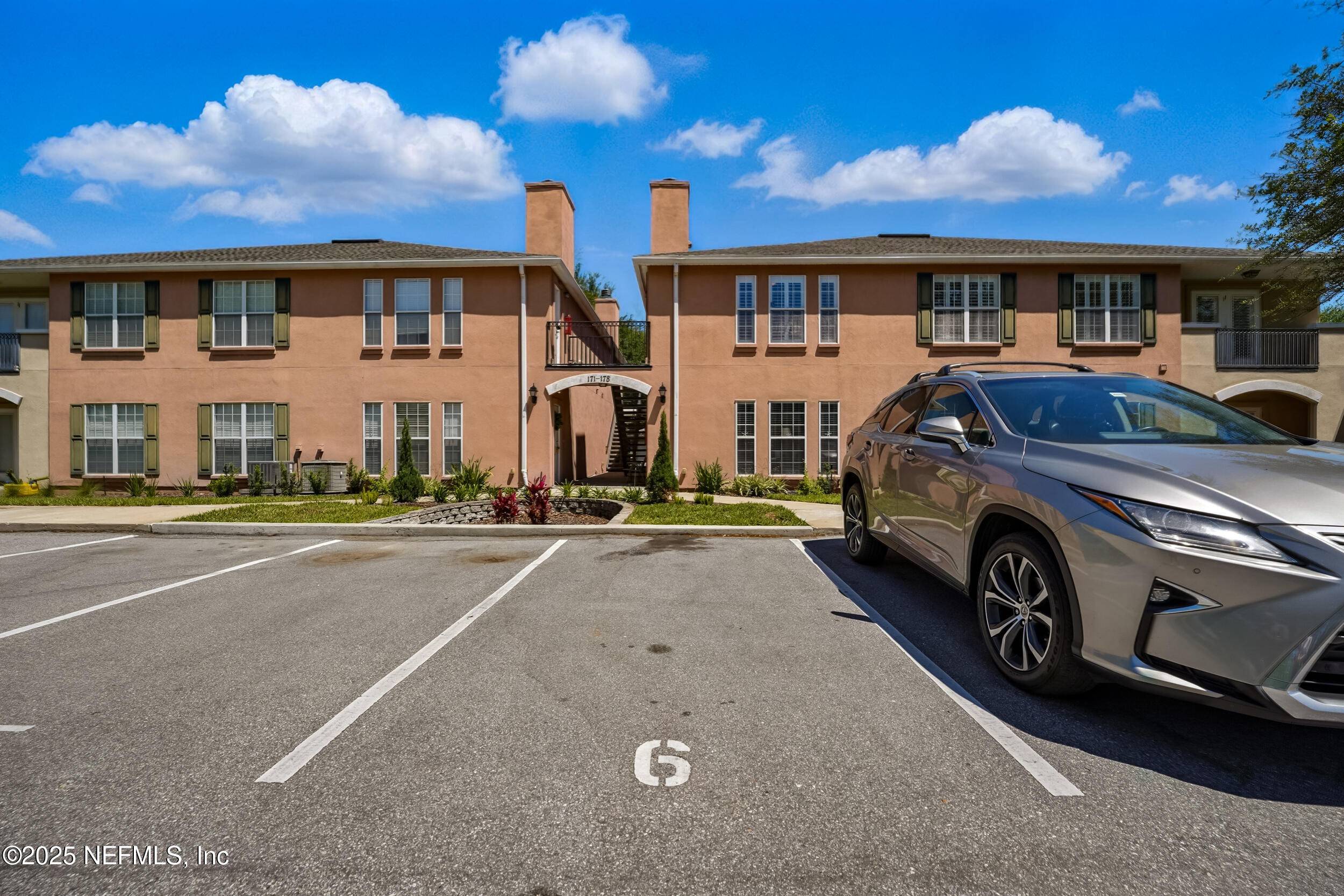 Jacksonville Beach, FL 32250,176 JARDIN DE MER PL #176