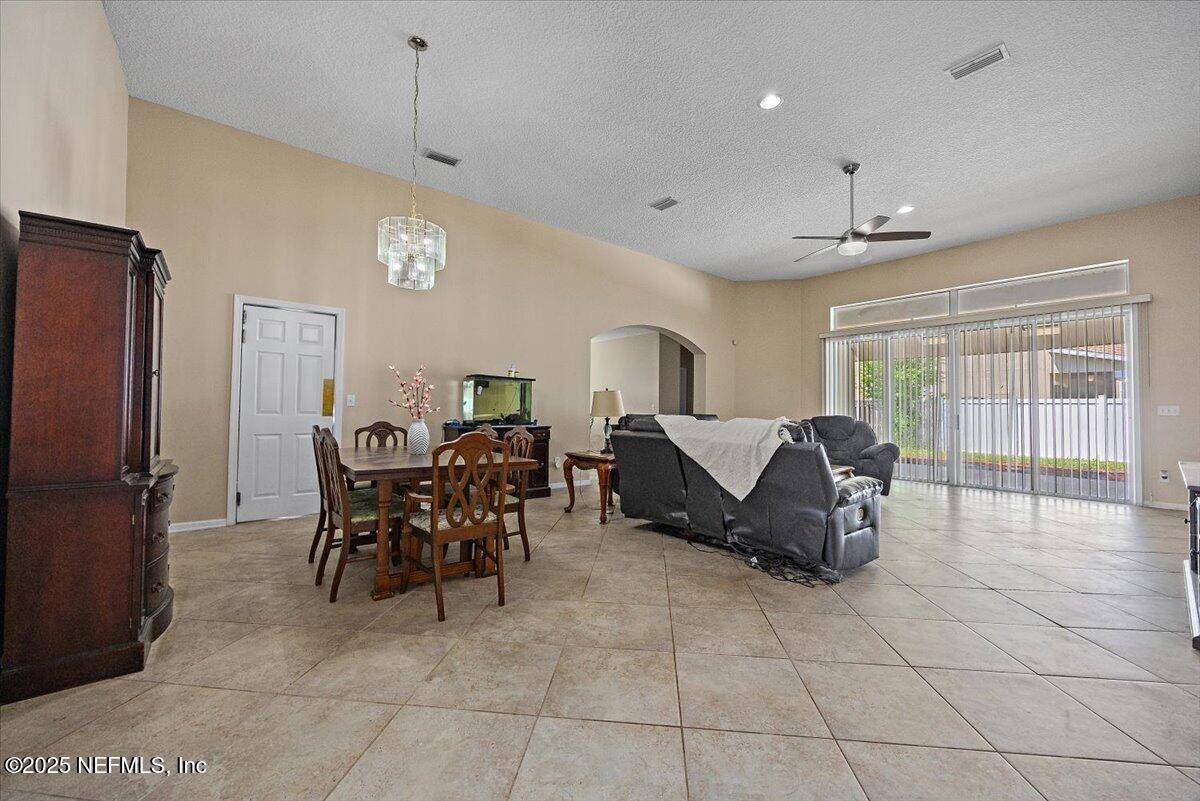 Jacksonville, FL 32216,3202 WARNELL DR