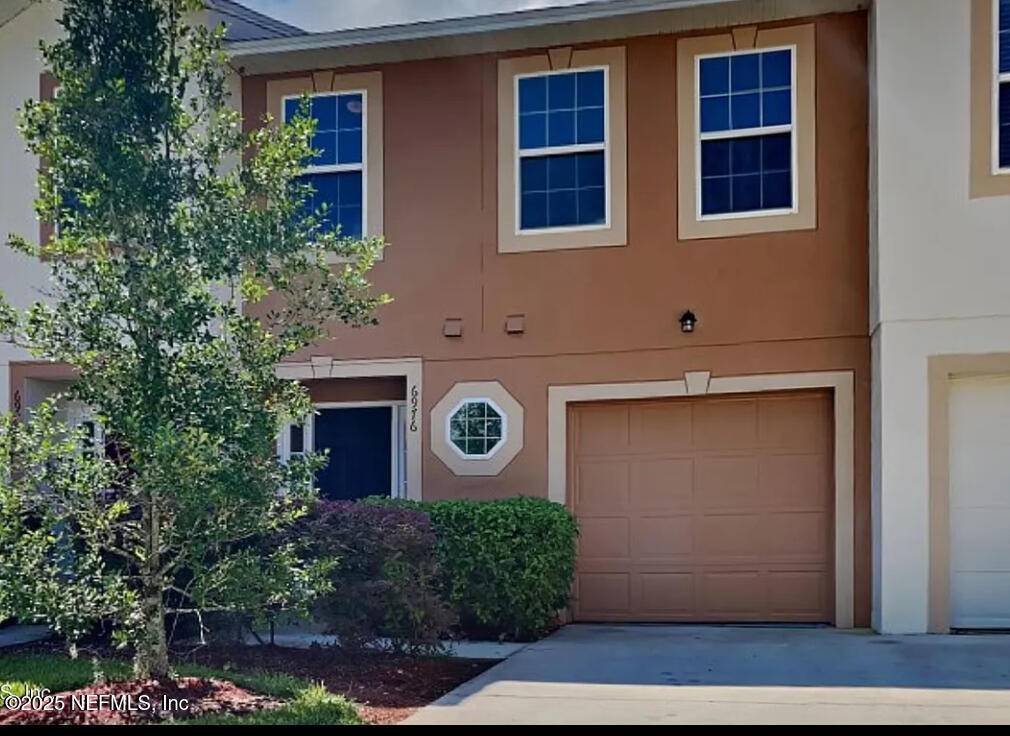 Jacksonville, FL 32244,6976 ST IVES CT