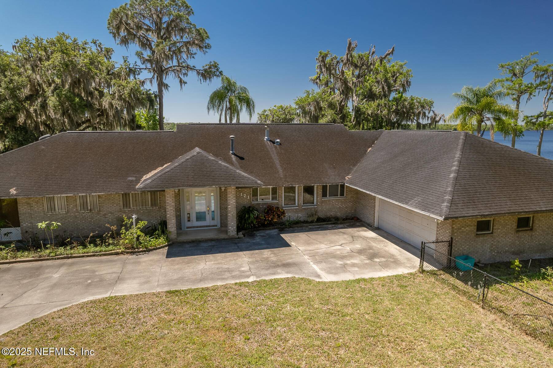 East Palatka, FL 32131,121 WALTON RD