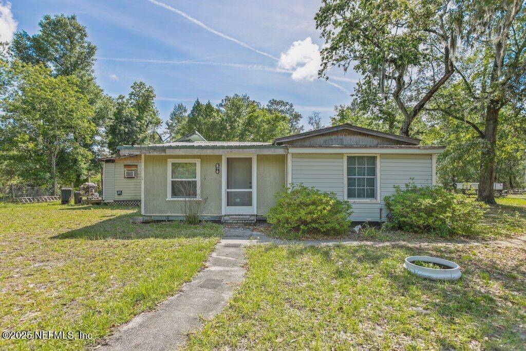 Florahome, FL 32140,670 HILLSBOROUGH AVE