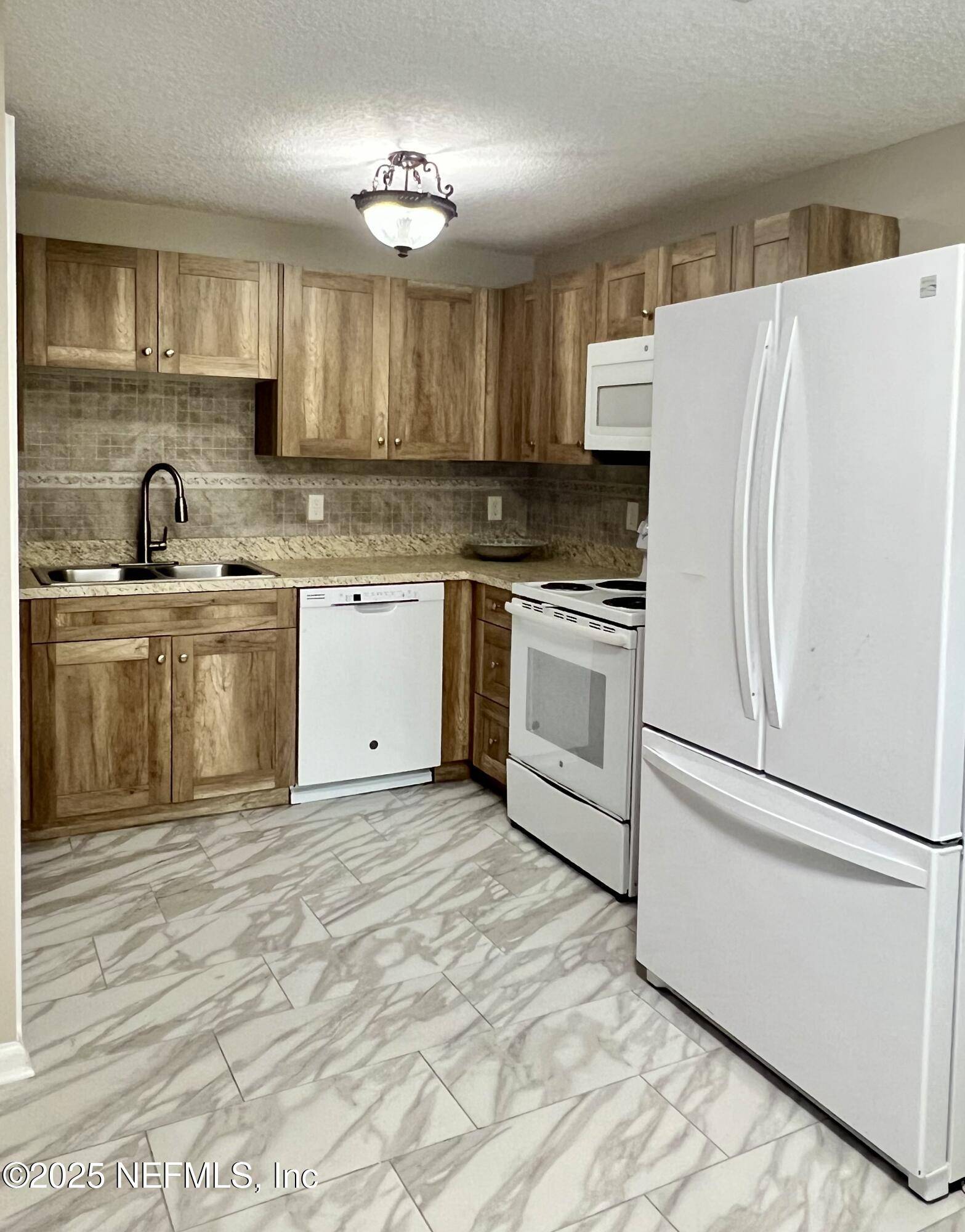 Jacksonville, FL 32210,4529 MELVIN CIR W