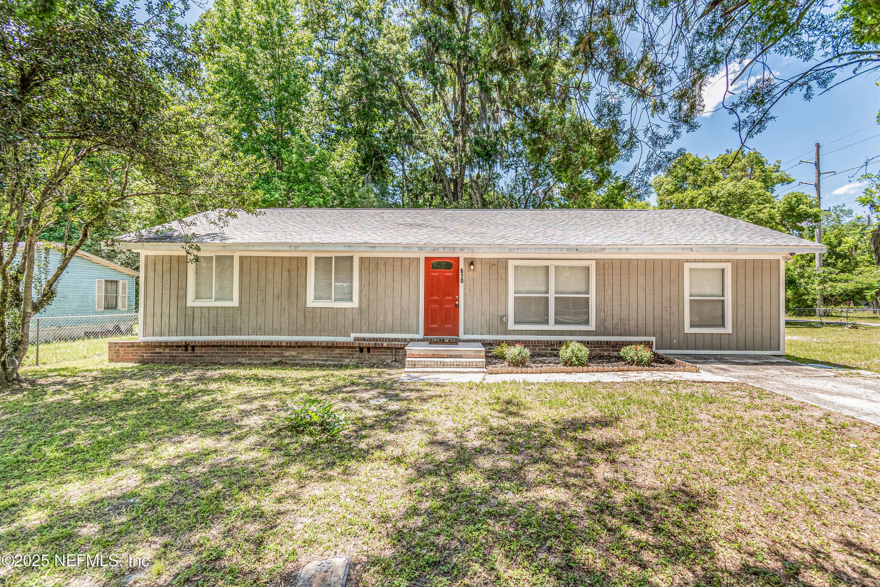 Macclenny, FL 32063,610 S 9TH ST