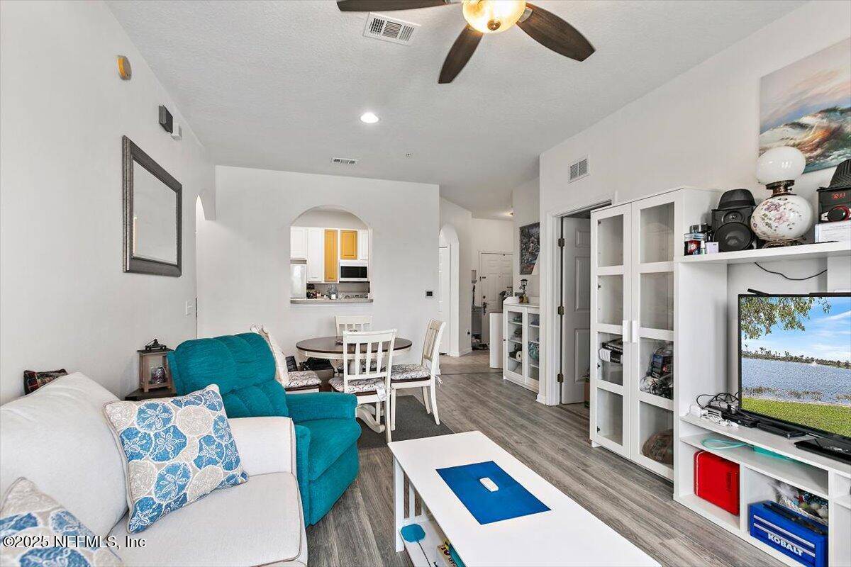 Jacksonville, FL 32256,7801 POINT MEADOWS DR #2302