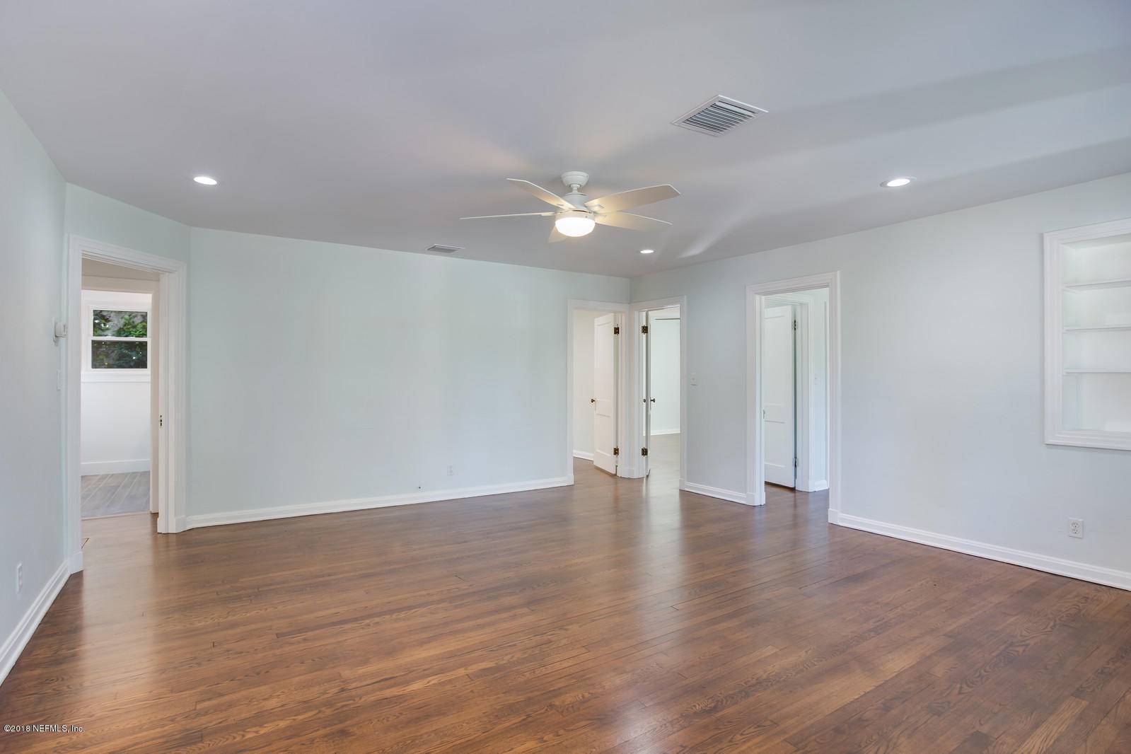 Atlantic Beach, FL 32233,150 2ND ST