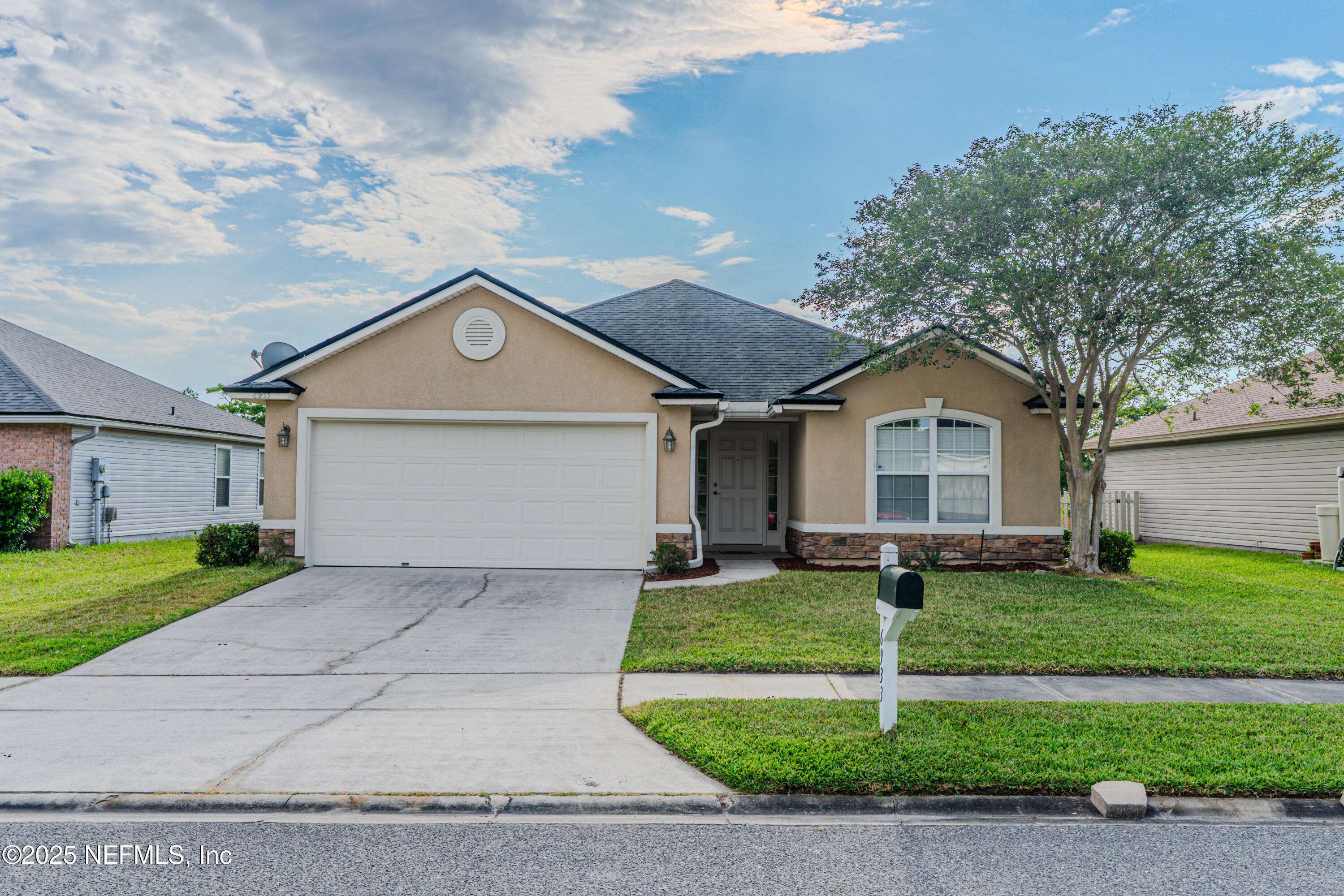 Jacksonville, FL 32244,6933 SOUTHERN OAKS DR W