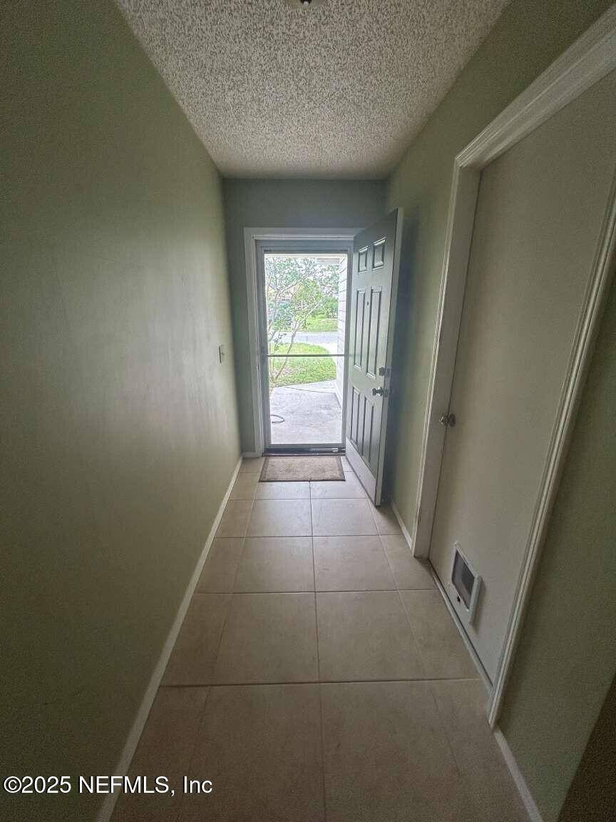 Jacksonville, FL 32221,657 RADNOR LN