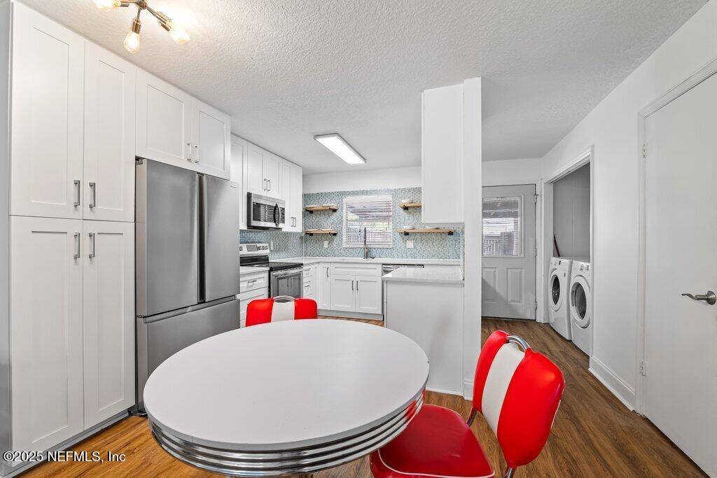 Jacksonville Beach, FL 32250,380 13TH AVE N
