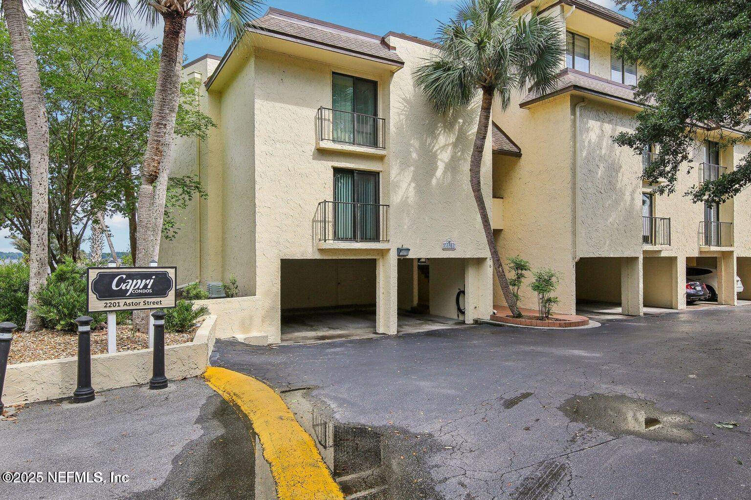Orange Park, FL 32073,2201 ASTOR ST #6
