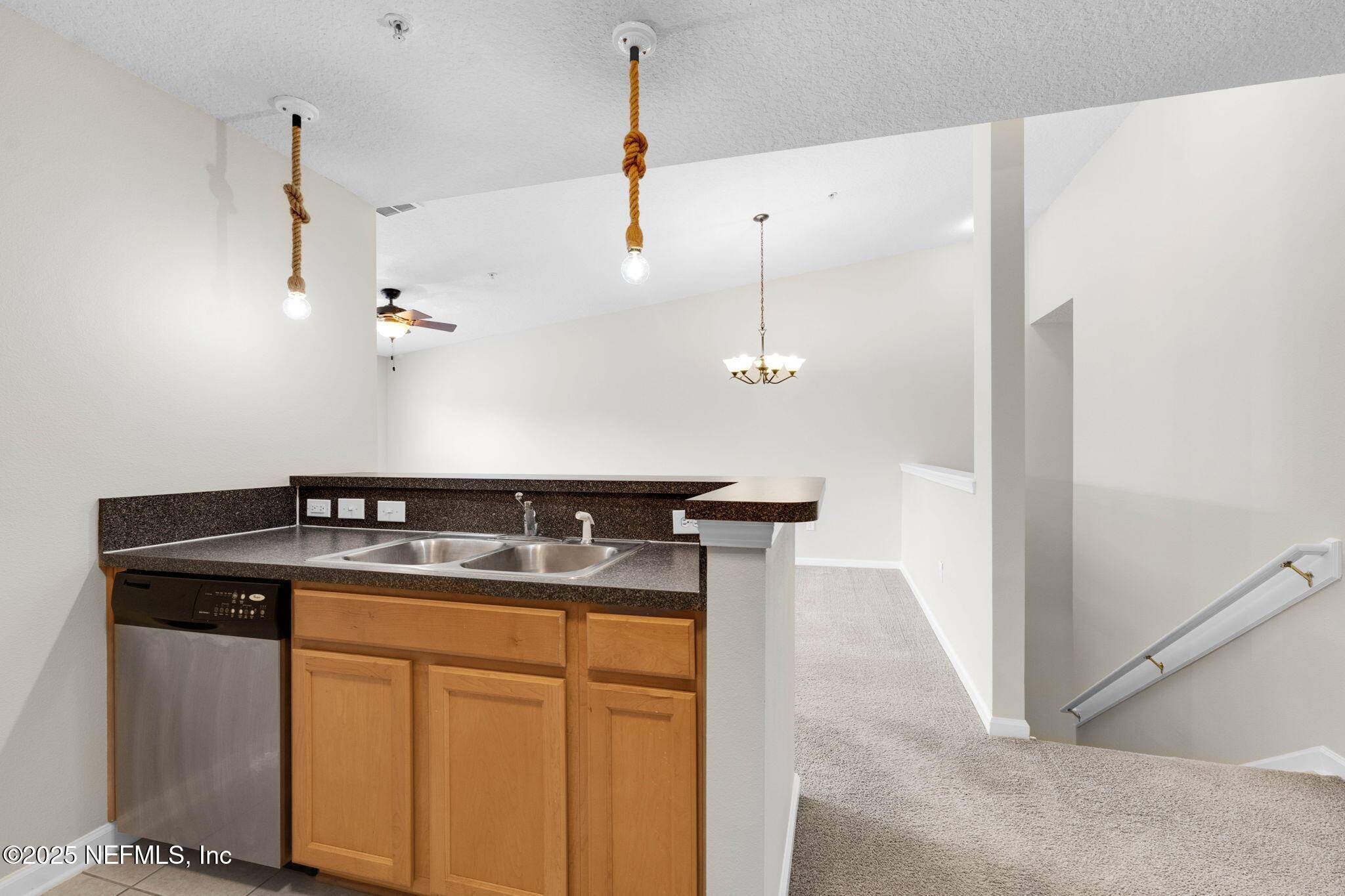 Jacksonville, FL 32224,13856 HERONS LANDING WAY #11-7