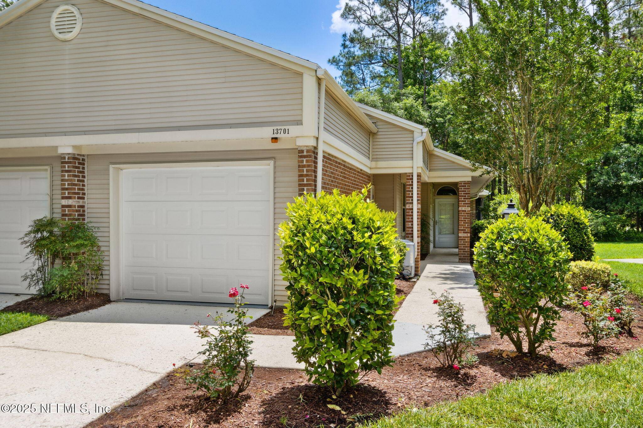 Jacksonville, FL 32224,13701 WM DAVIS Pkwy
