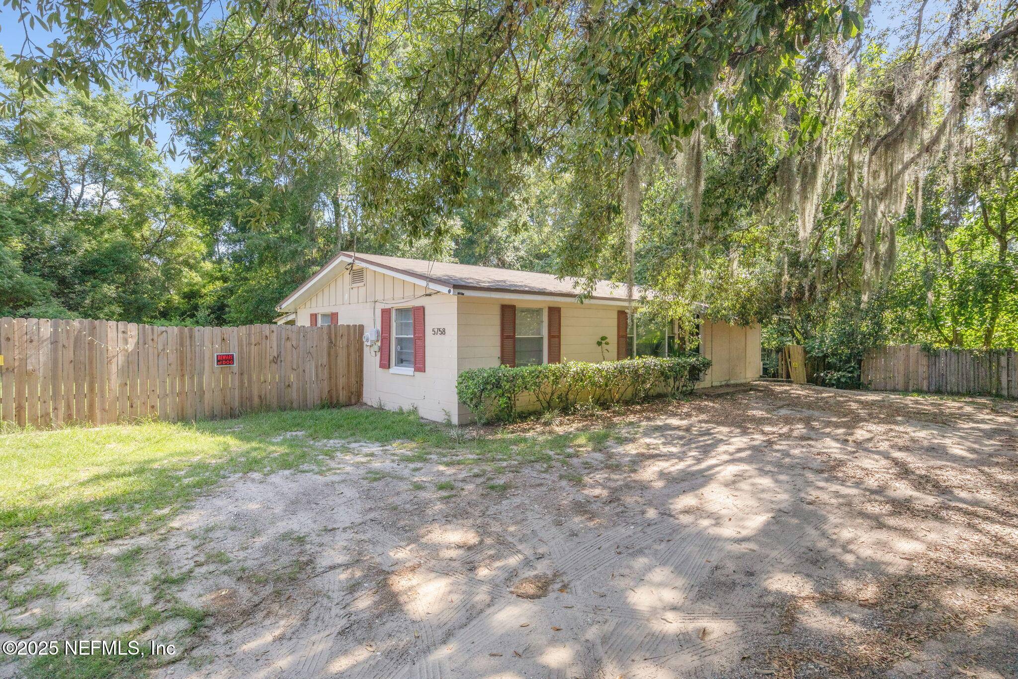 Jacksonville, FL 32244,5758 NEWBERG LN