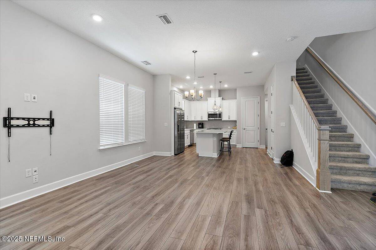 Jacksonville, FL 32256,7447 LOGGERHEAD CT