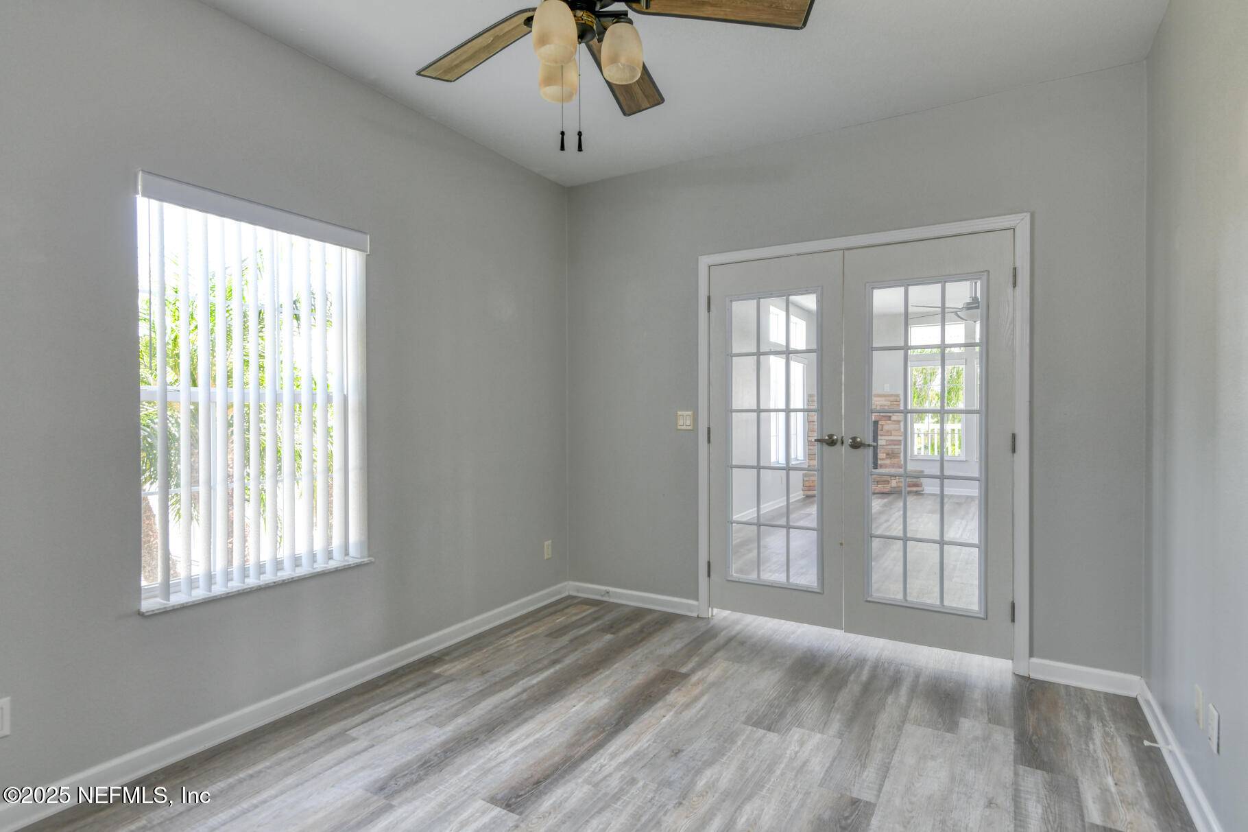 Welaka, FL 32193,156 MOONLITE DR