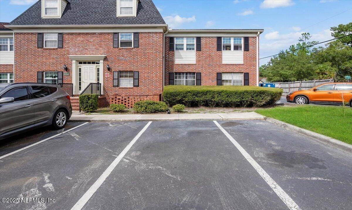 Jacksonville, FL 32217,4915 BAYMEADOWS RD #13D