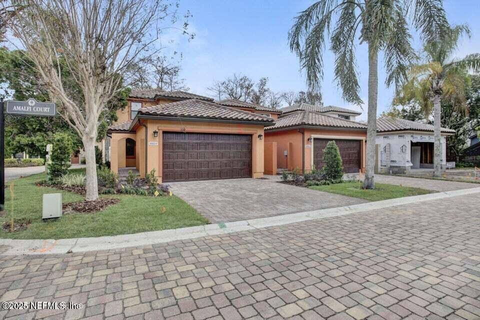Jacksonville, FL 32217,8861 AMALFI CT