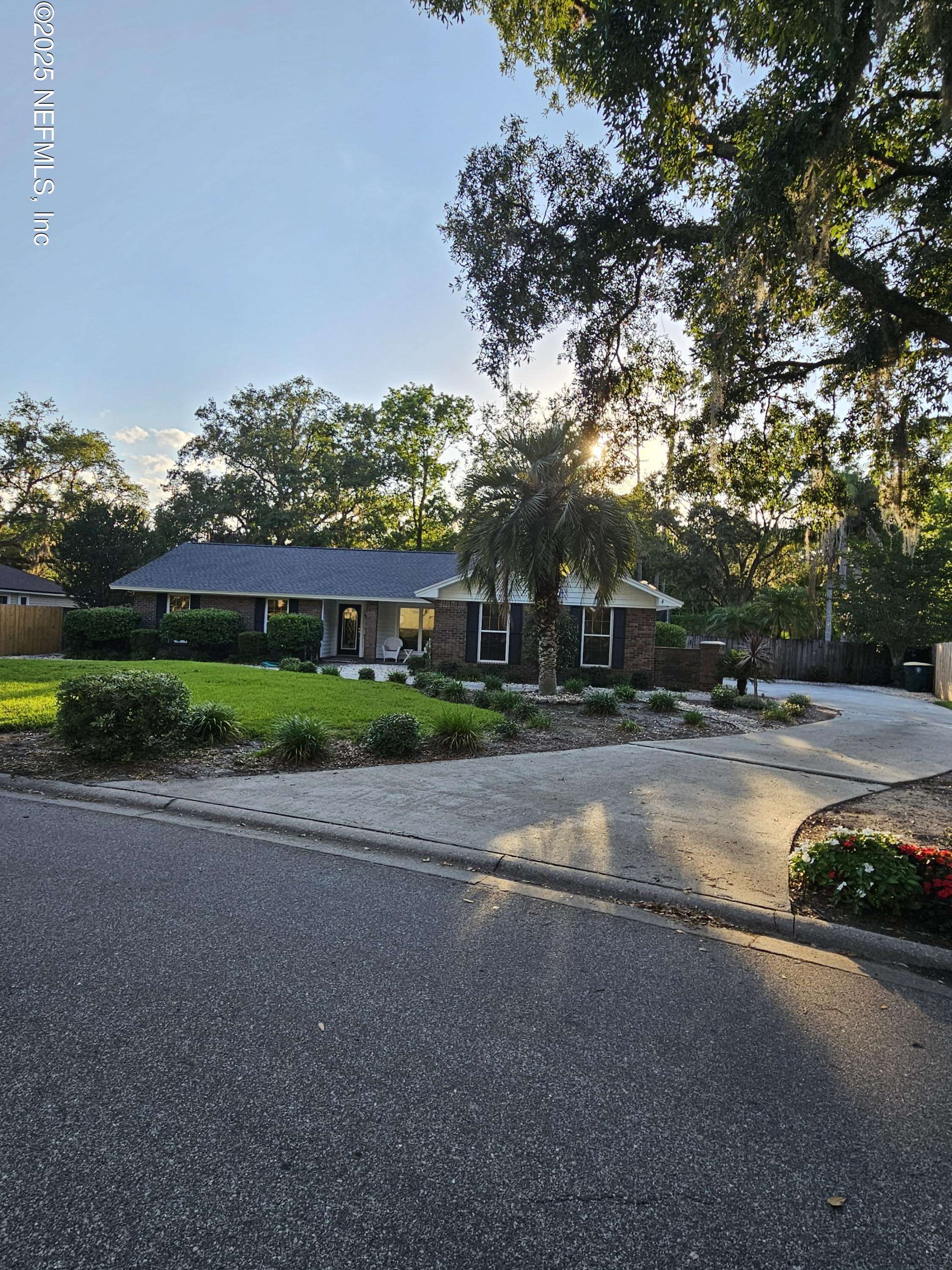 Jacksonville, FL 32223,13150 RIVERGATE LN