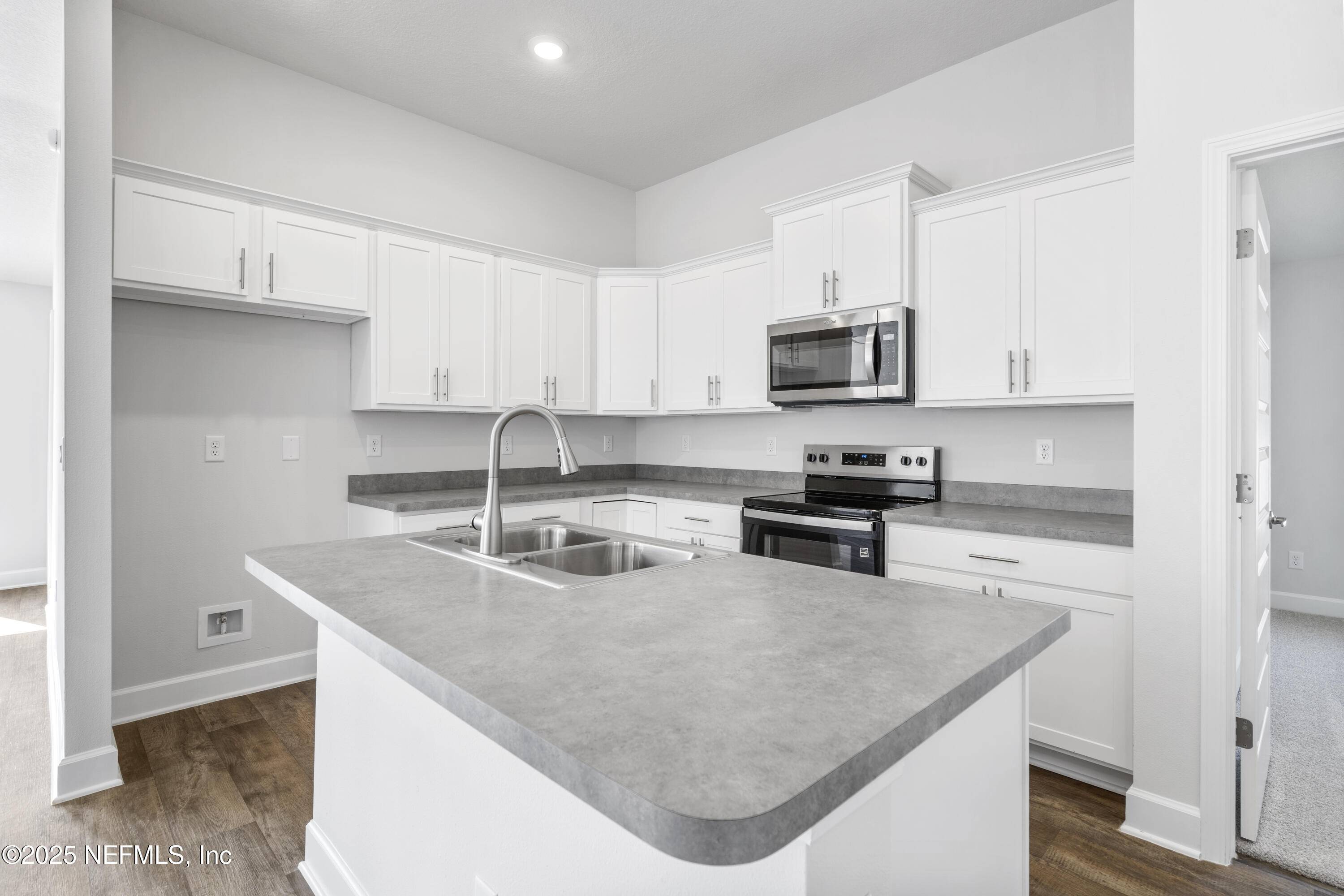 Jacksonville, FL 32219,8316 HELMSLEY BLVD