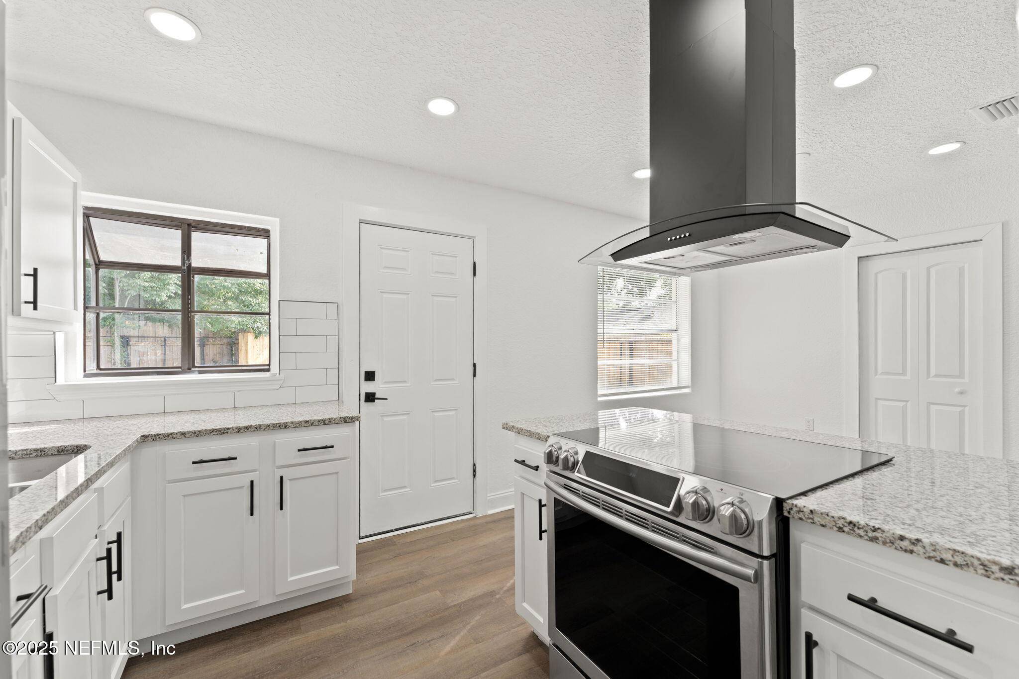 Jacksonville, FL 32208,9007 7TH AVE