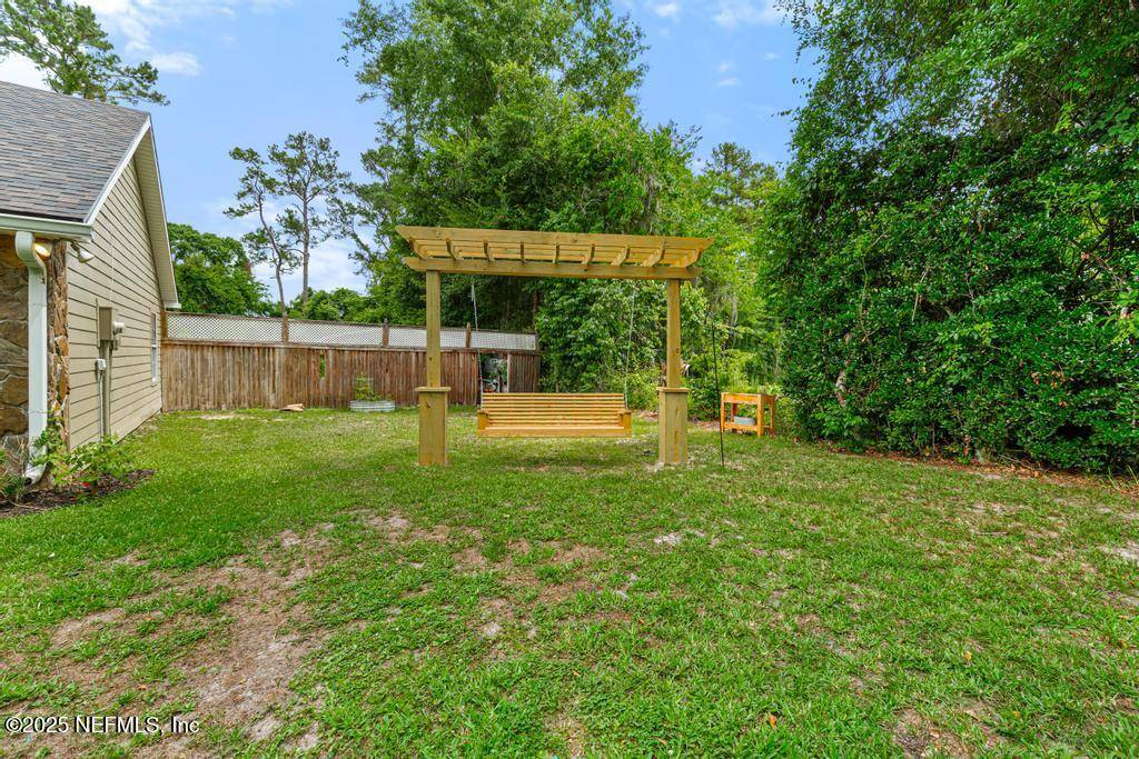 Callahan, FL 32011,35019 MARY RD