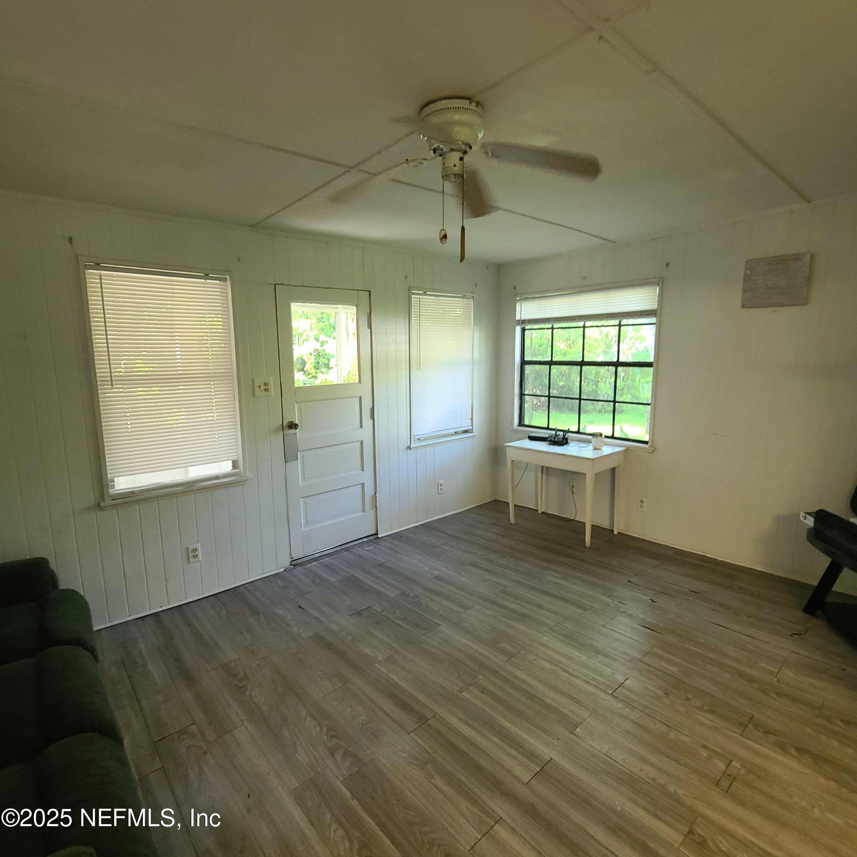 Bunnell, FL 32110,1420 LAKE DISSTON DR #B